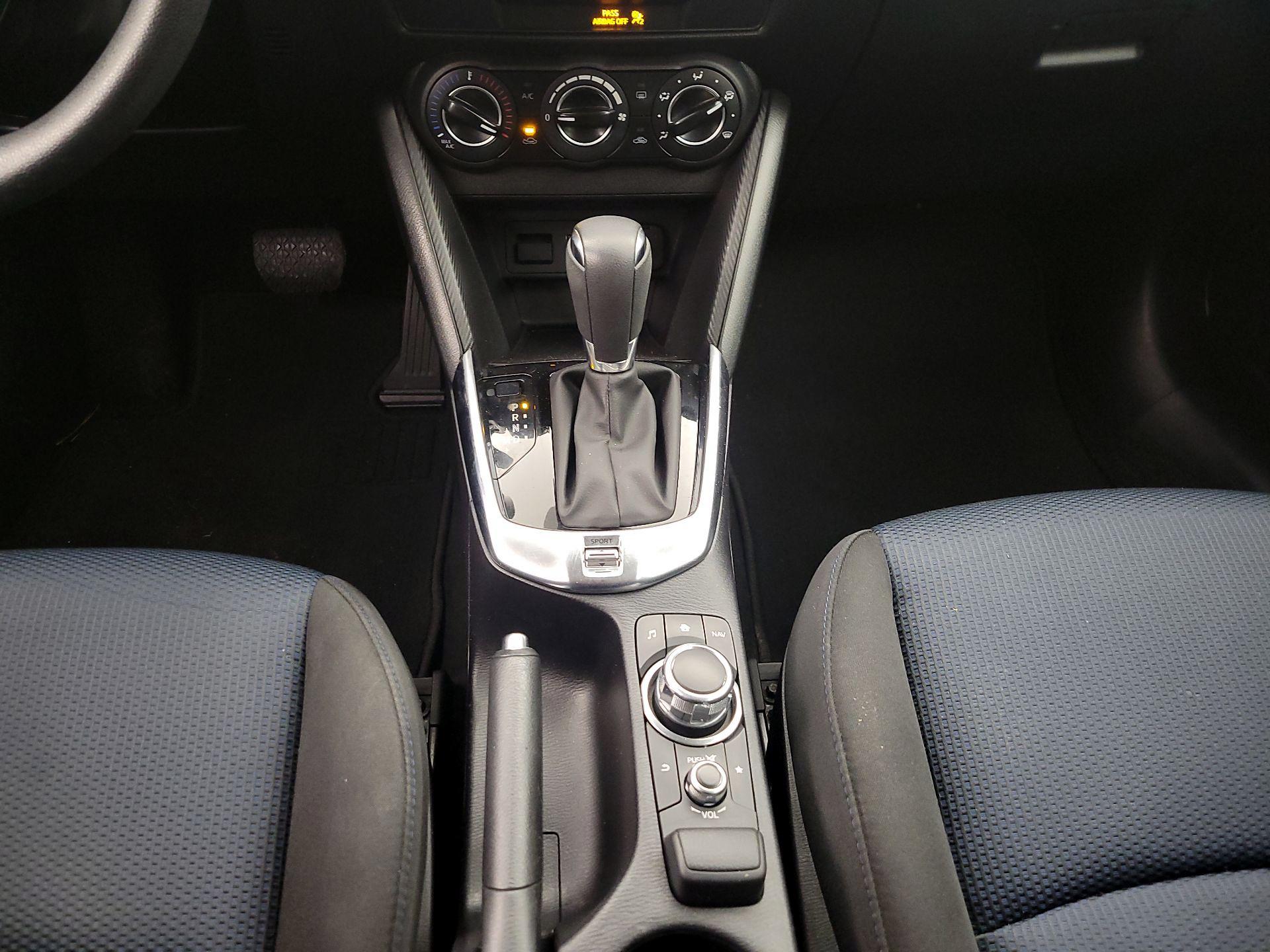 Thumbnail: 2019 Toyota Yaris - 17