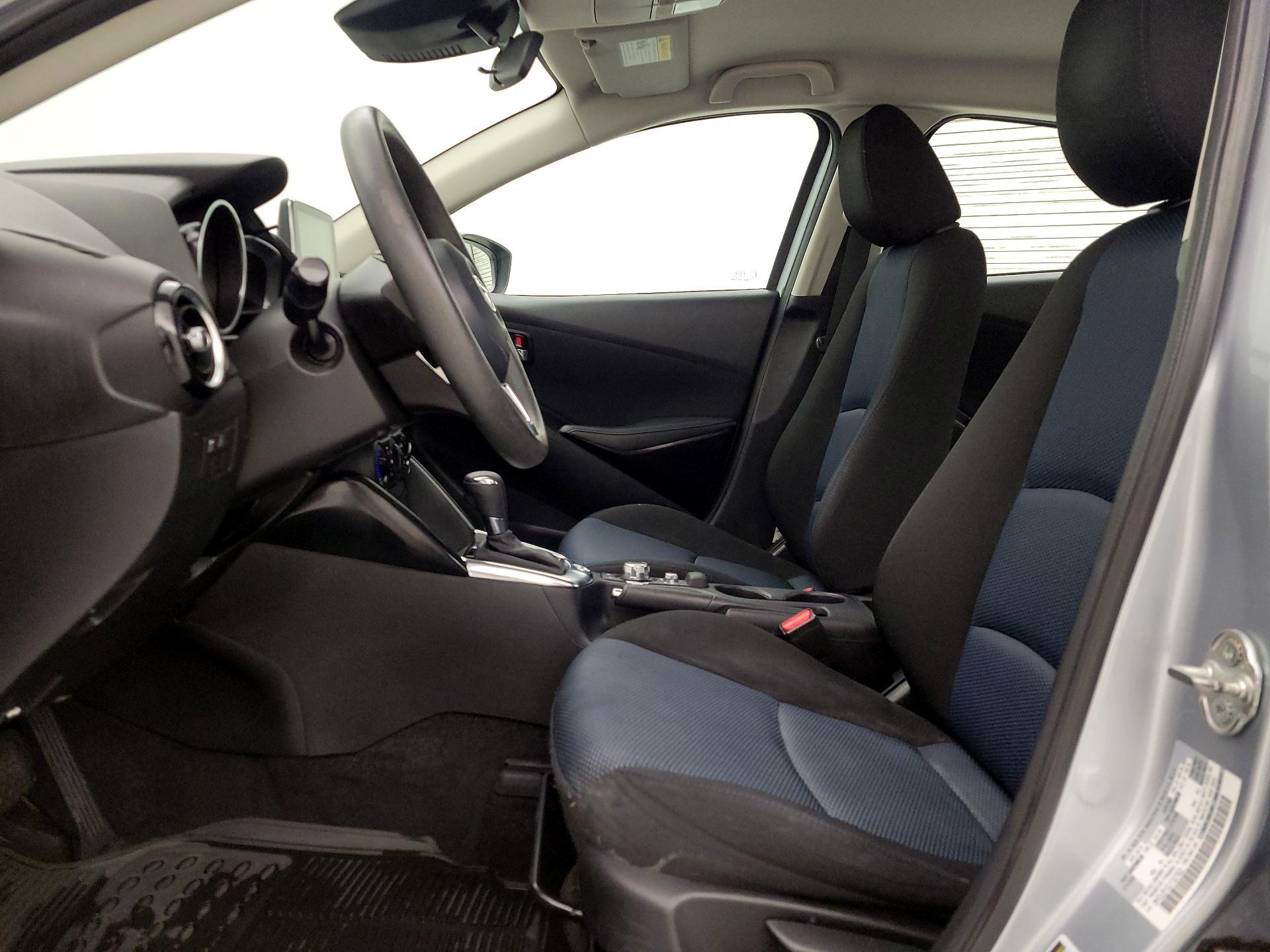 Thumbnail: 2018 Toyota Yaris iA - 11