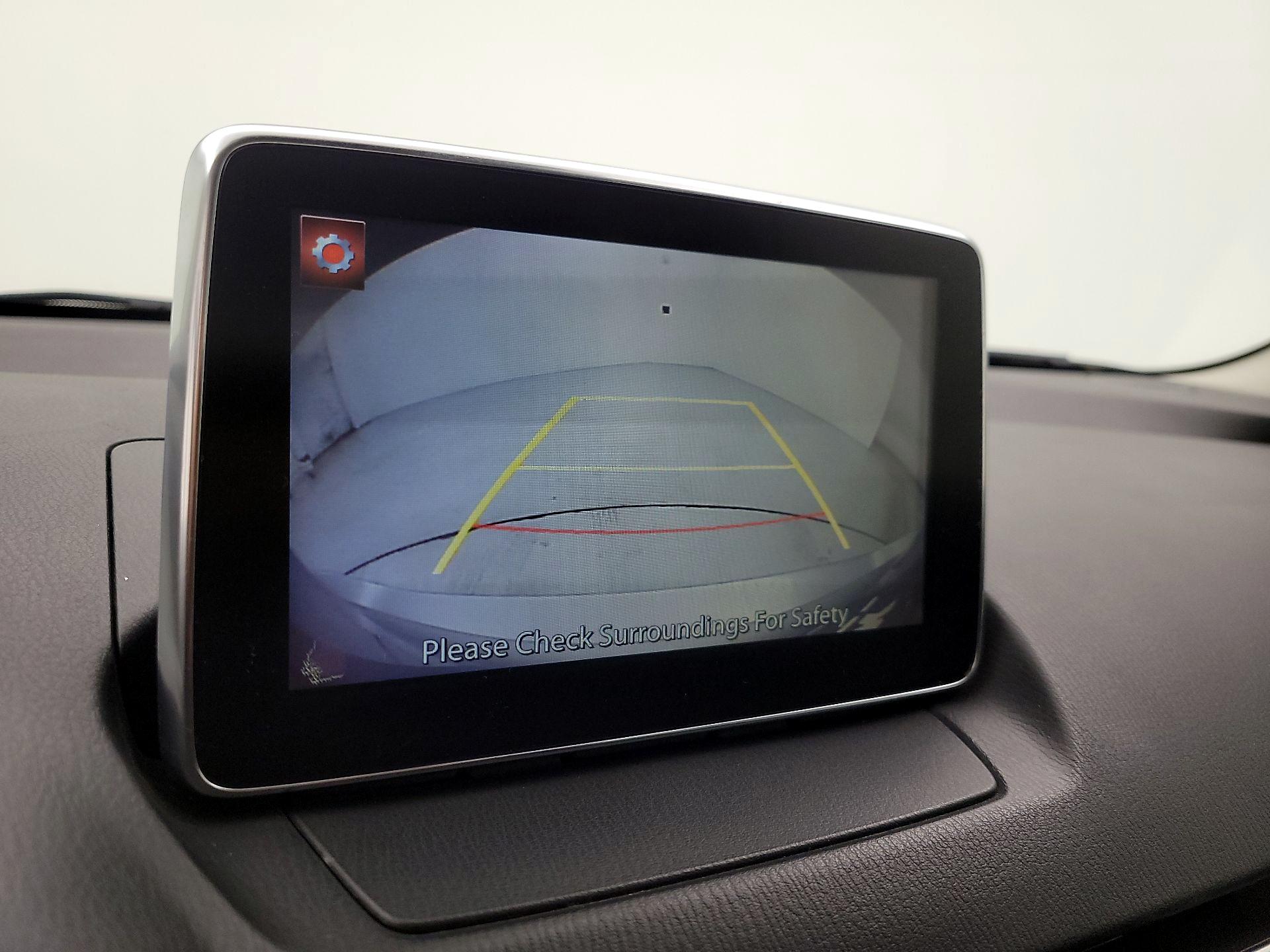 Thumbnail: 2018 Toyota Yaris iA - 14