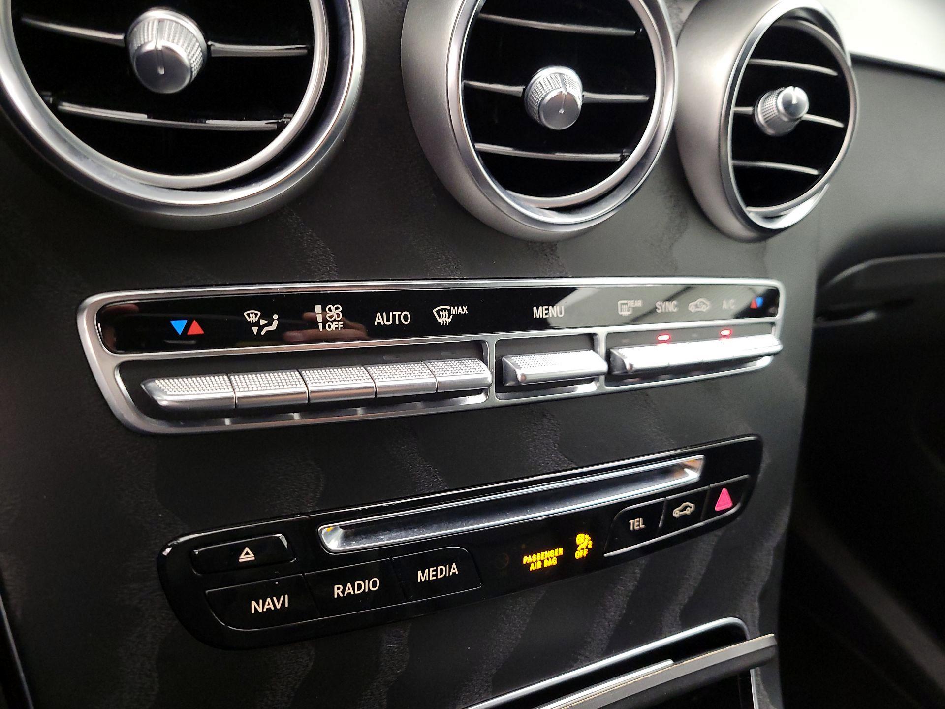 Thumbnail: 2018 Mercedes-Benz GLC - 17