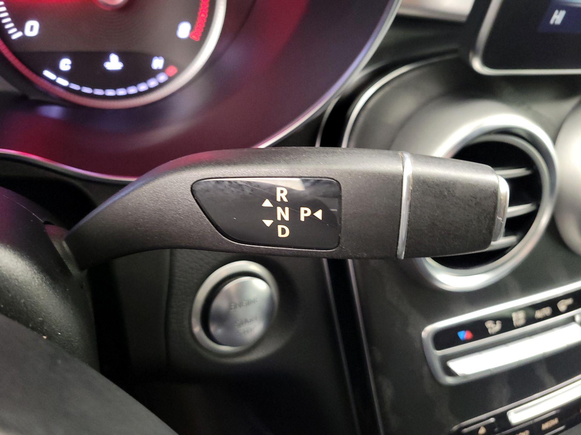 Thumbnail: 2018 Mercedes-Benz GLC - 18