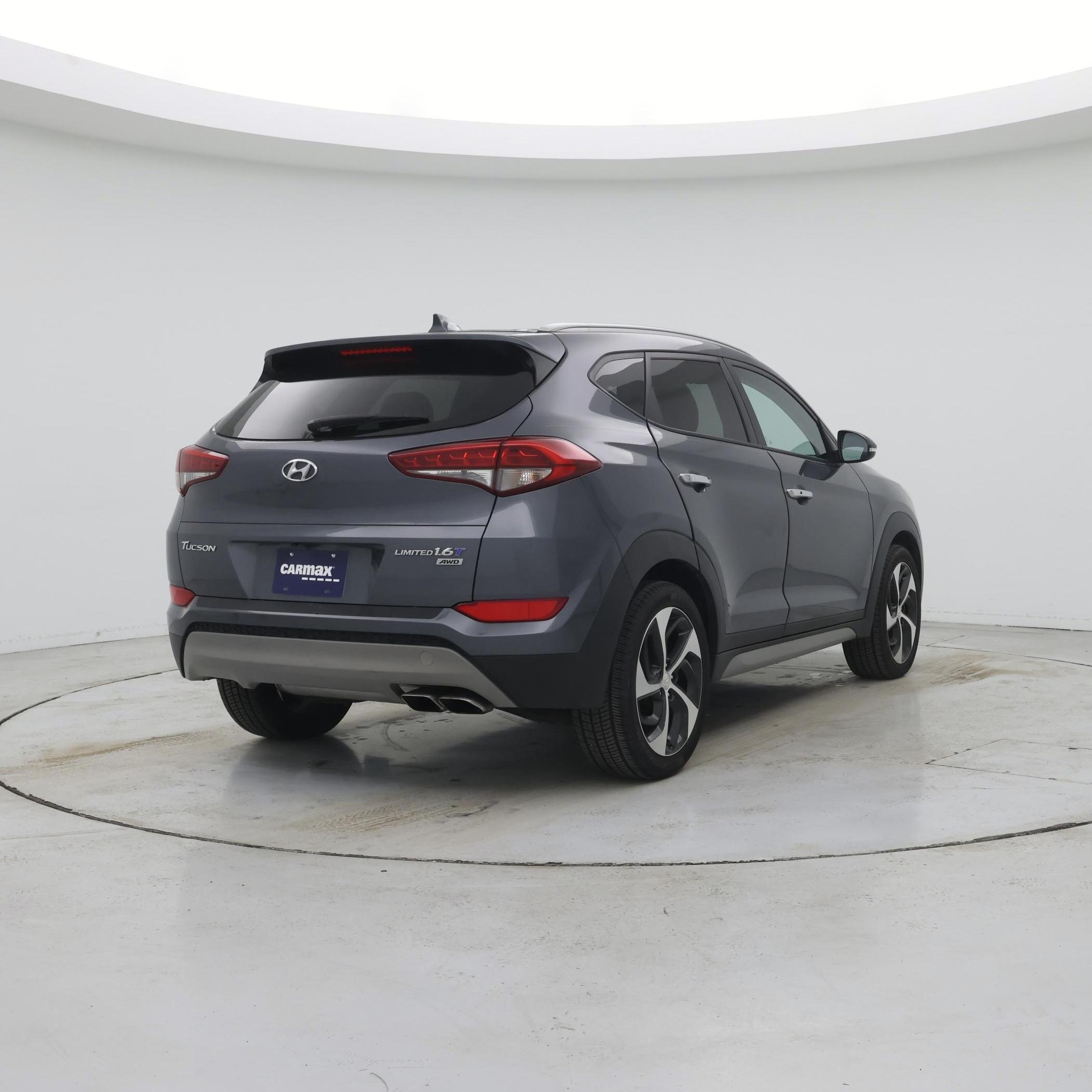 Thumbnail: 2017 Hyundai Tucson - 8