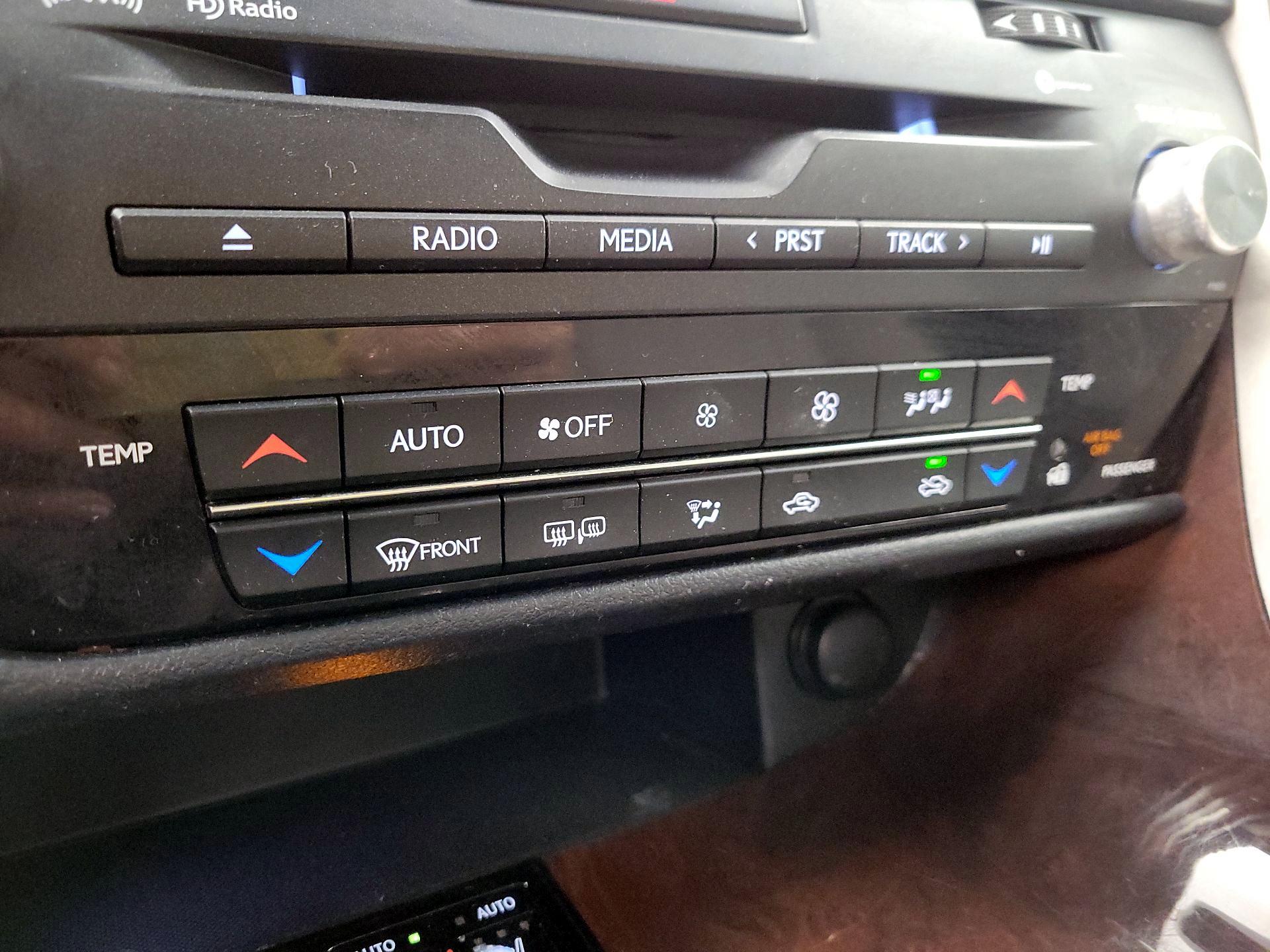 Thumbnail: 2016 Lexus RX - 16