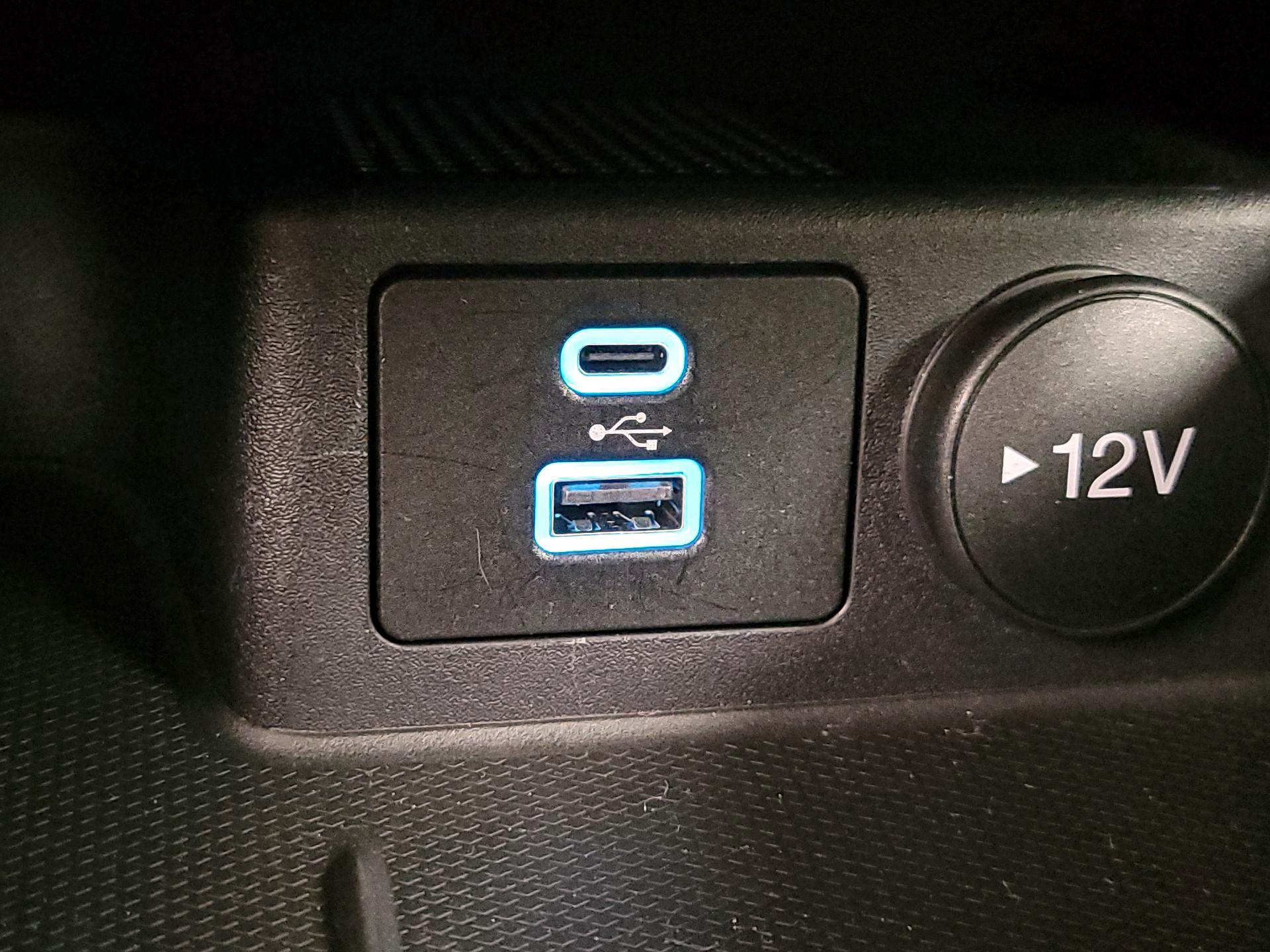 Thumbnail: 2022 Ford Escape - 18