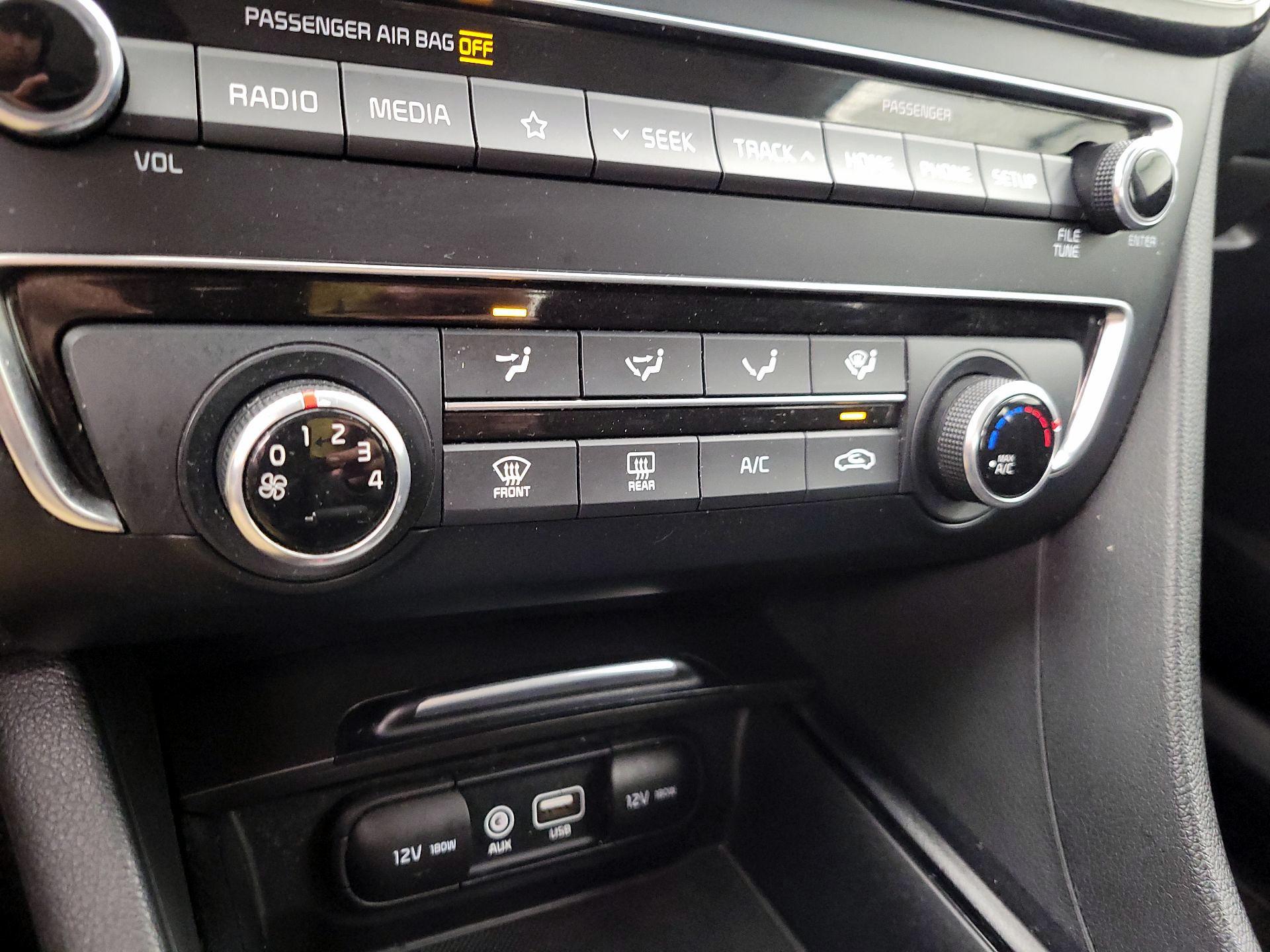 Thumbnail: 2019 Kia Optima - 16