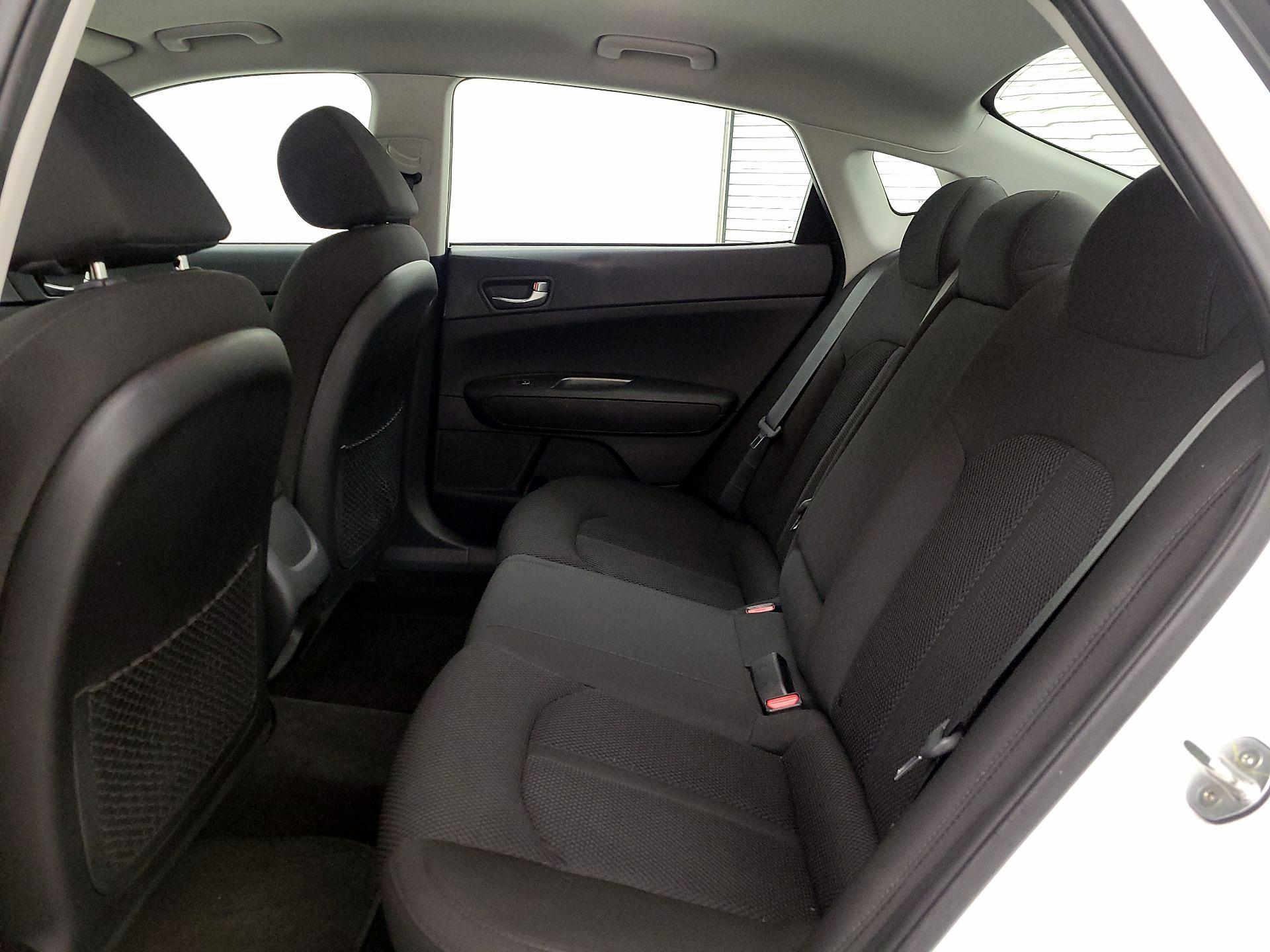 Thumbnail: 2019 Kia Optima - 19