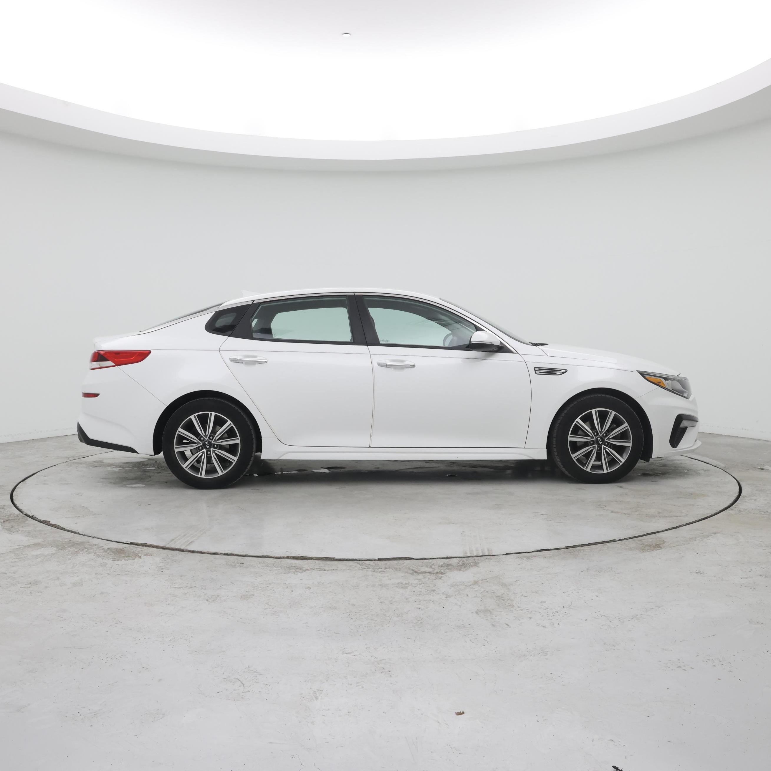 Thumbnail: 2019 Kia Optima - 7