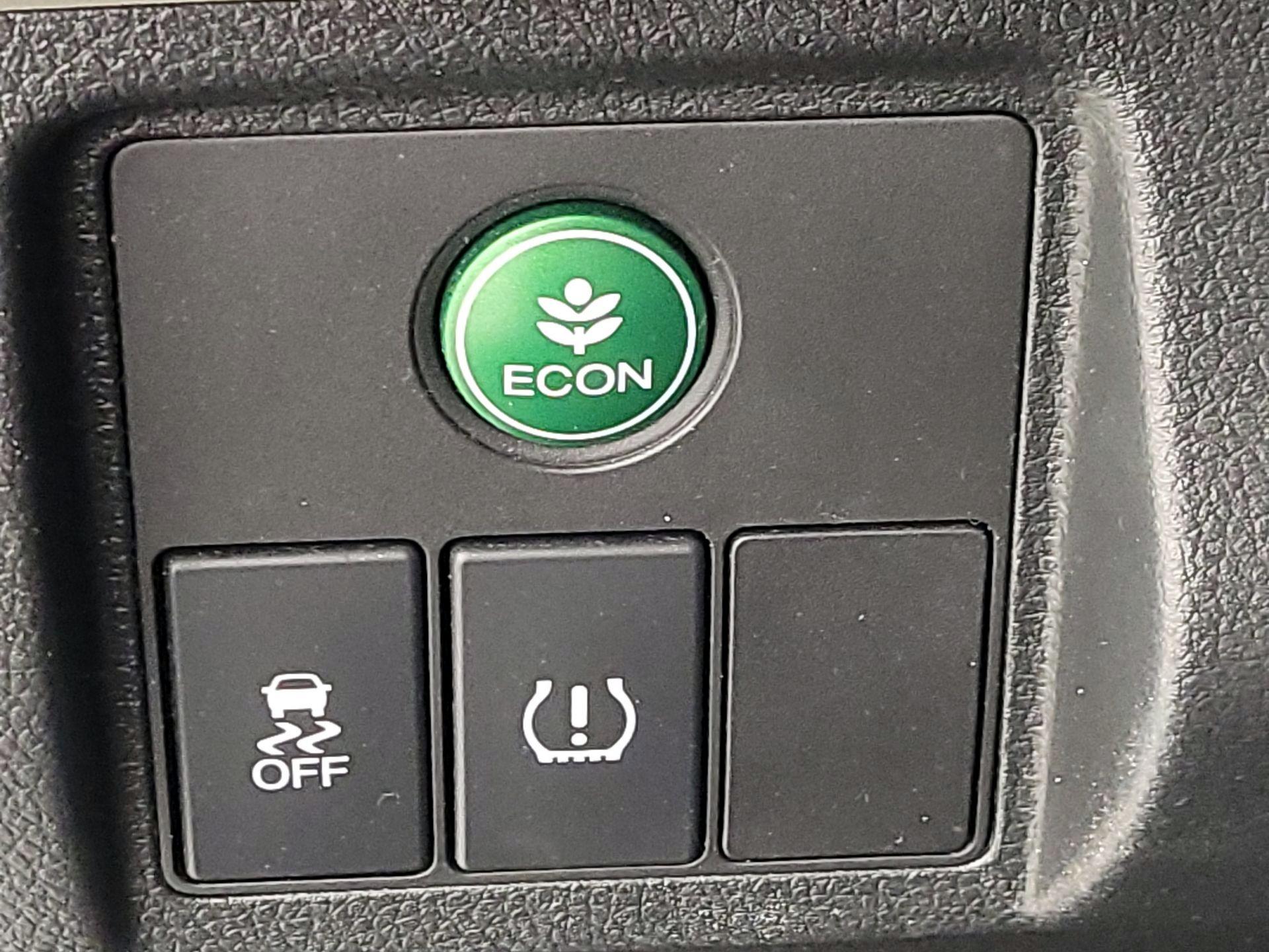 Thumbnail: 2017 Honda HR-V - 13