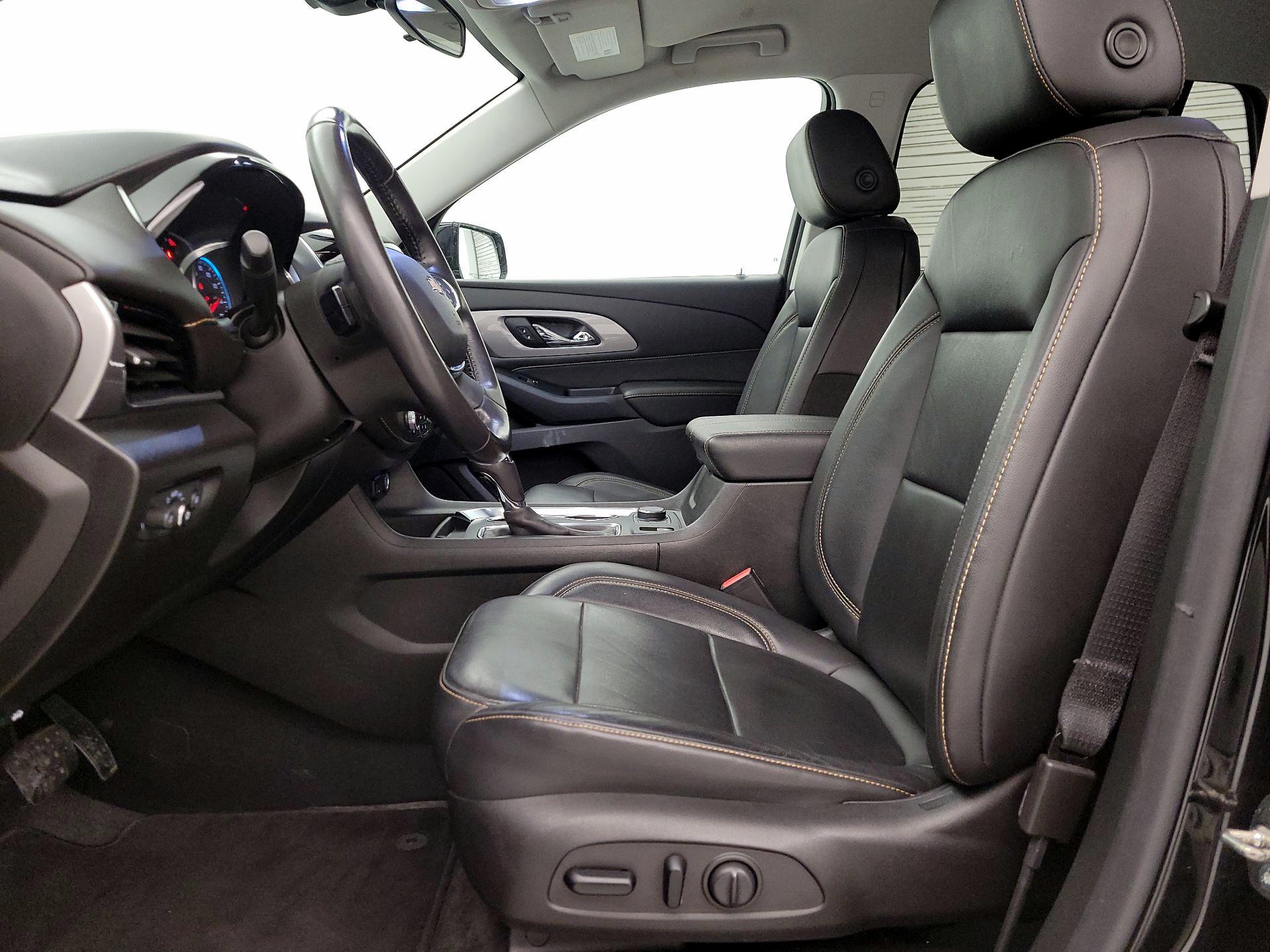 Thumbnail: 2019 Chevrolet Traverse - 11