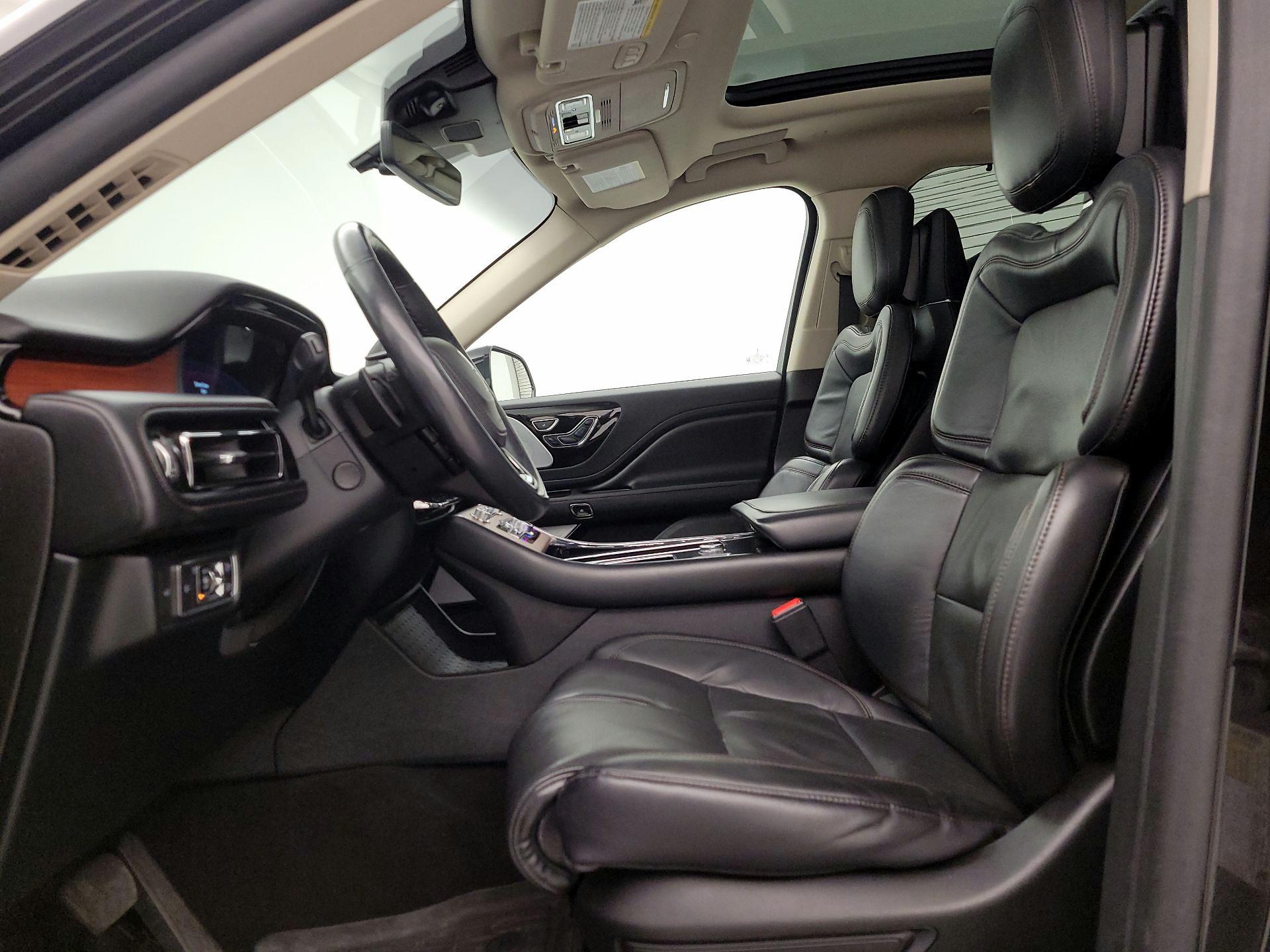 Thumbnail: 2021 Lincoln Aviator - 11