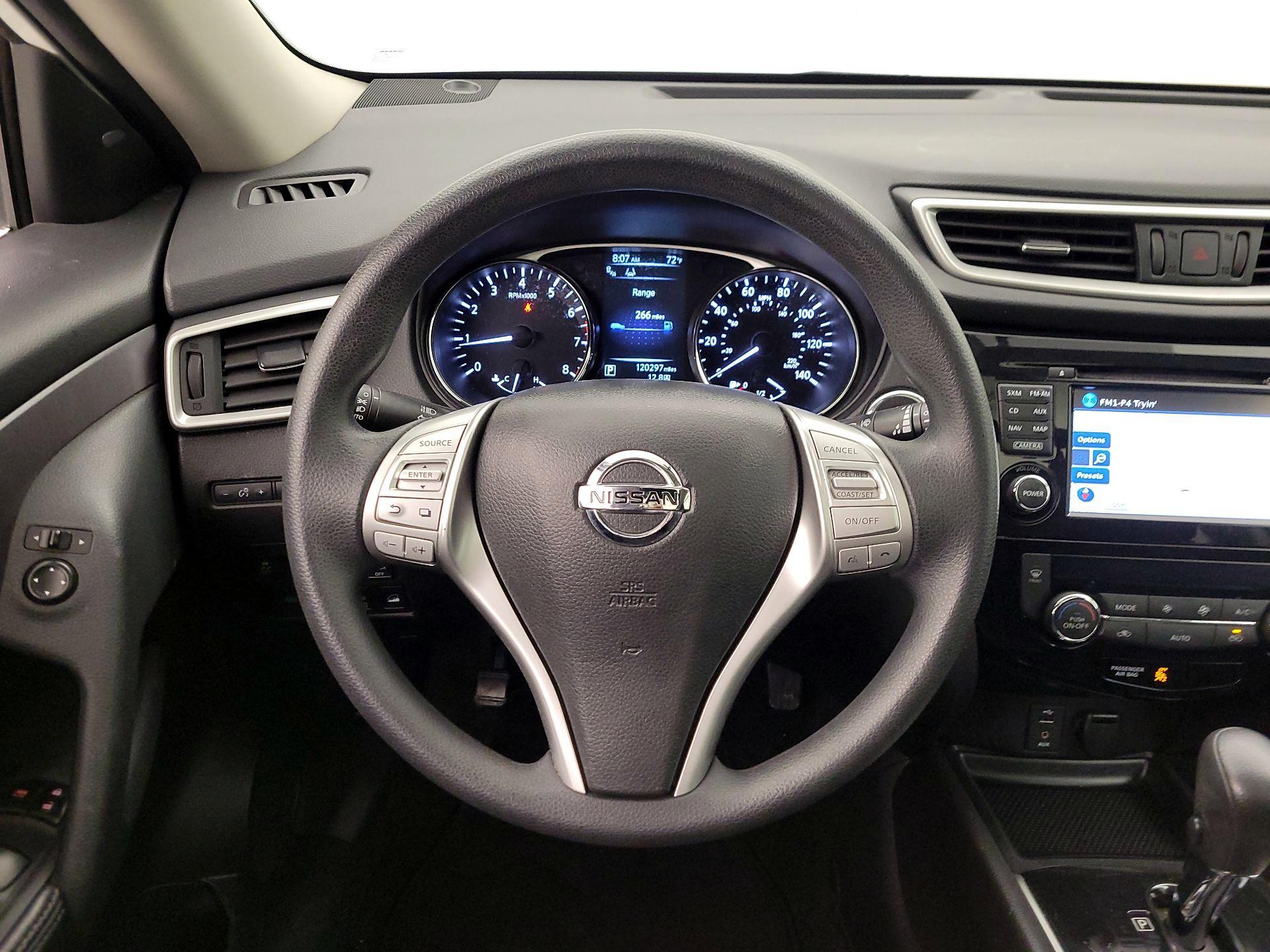 Thumbnail: 2015 Nissan Rogue - 10