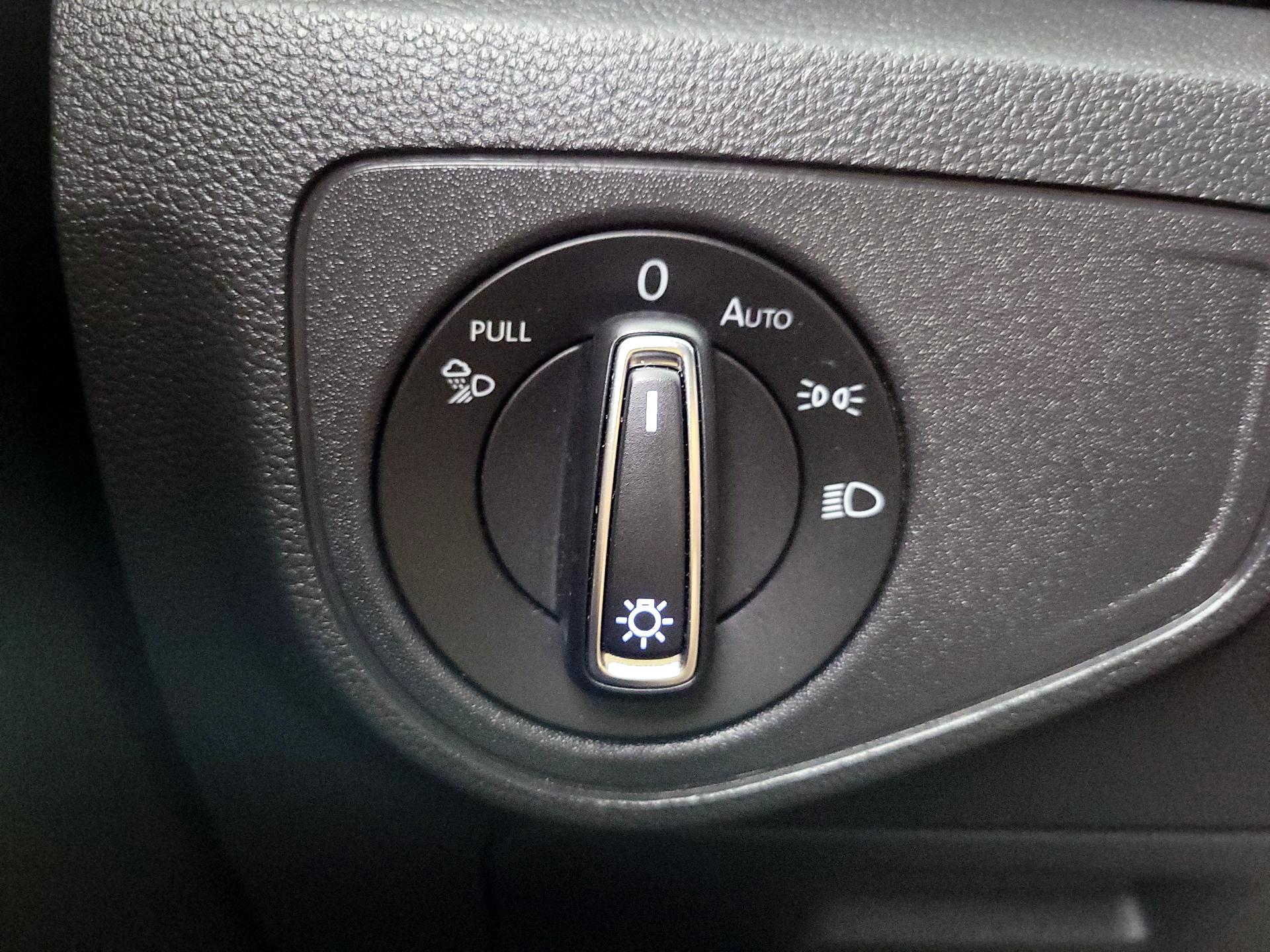 Thumbnail: 2020 Volkswagen Atlas - 13