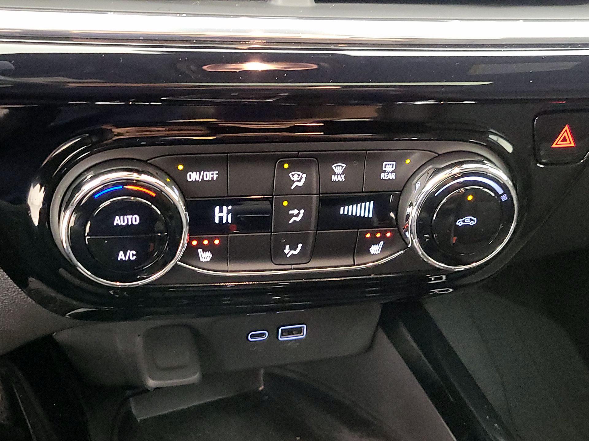 Thumbnail: 2025 Chevrolet Trax - 16