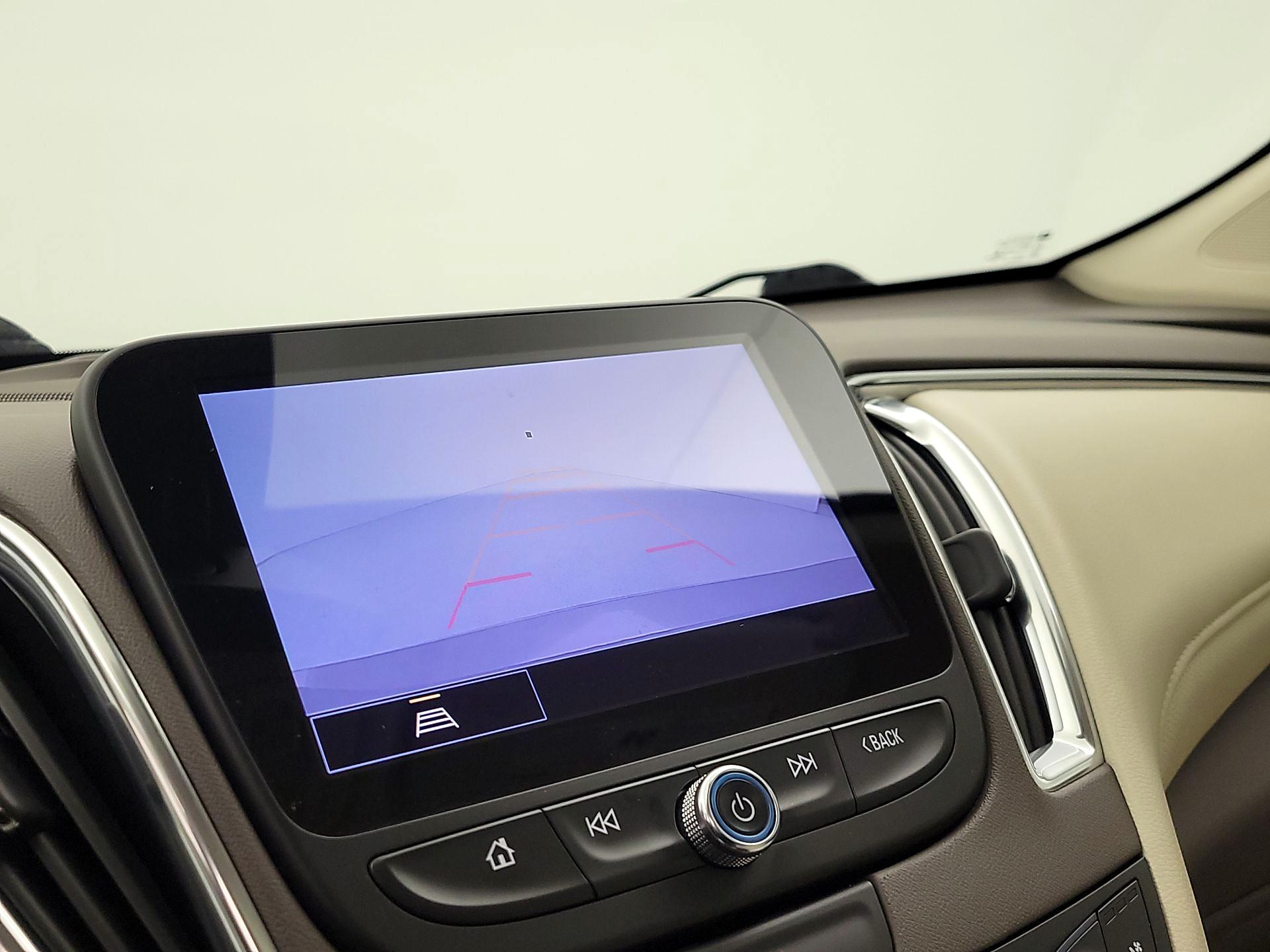 Thumbnail: 2022 Chevrolet Malibu - 15