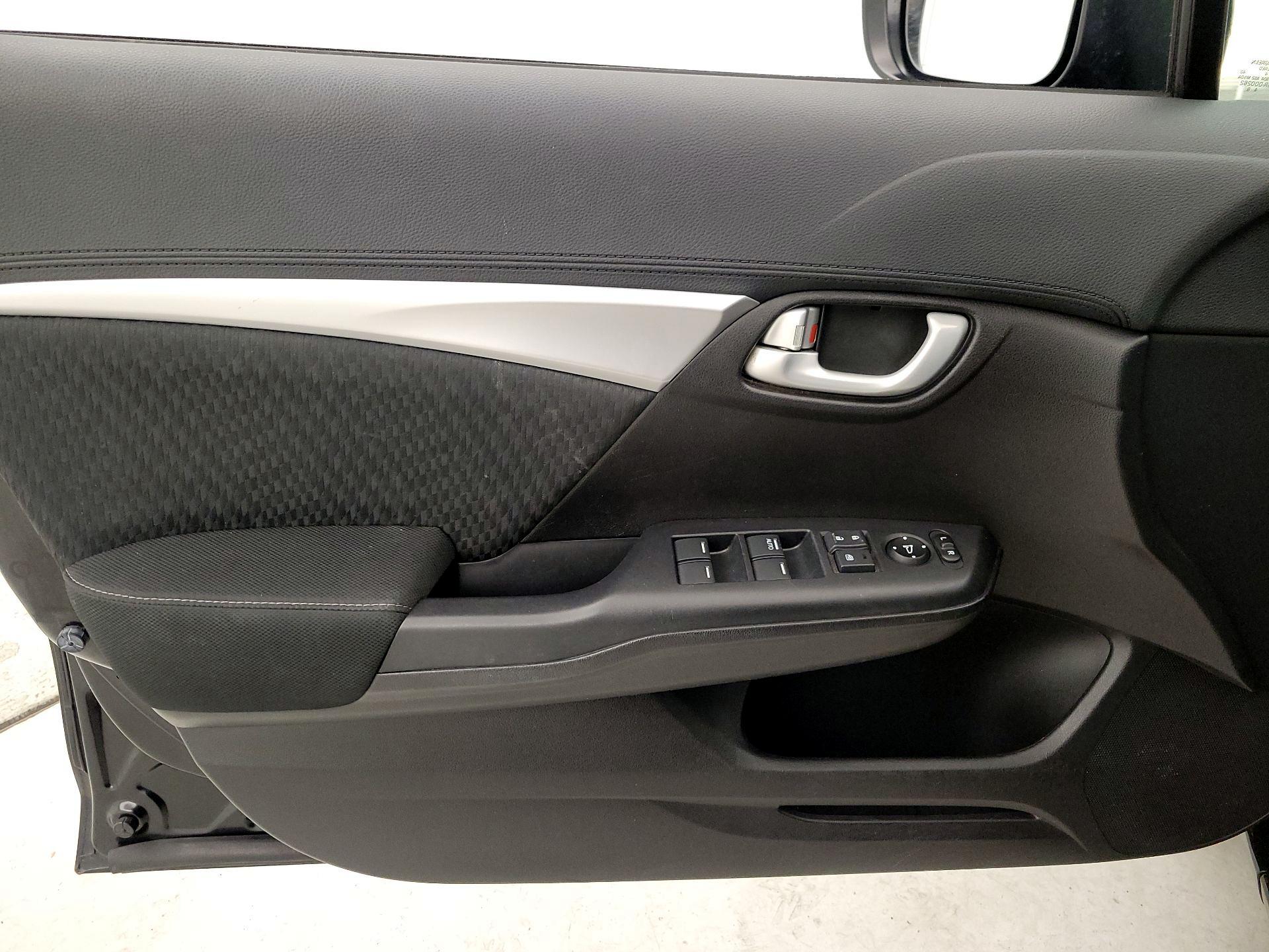 Thumbnail: 2015 Honda Civic - 12