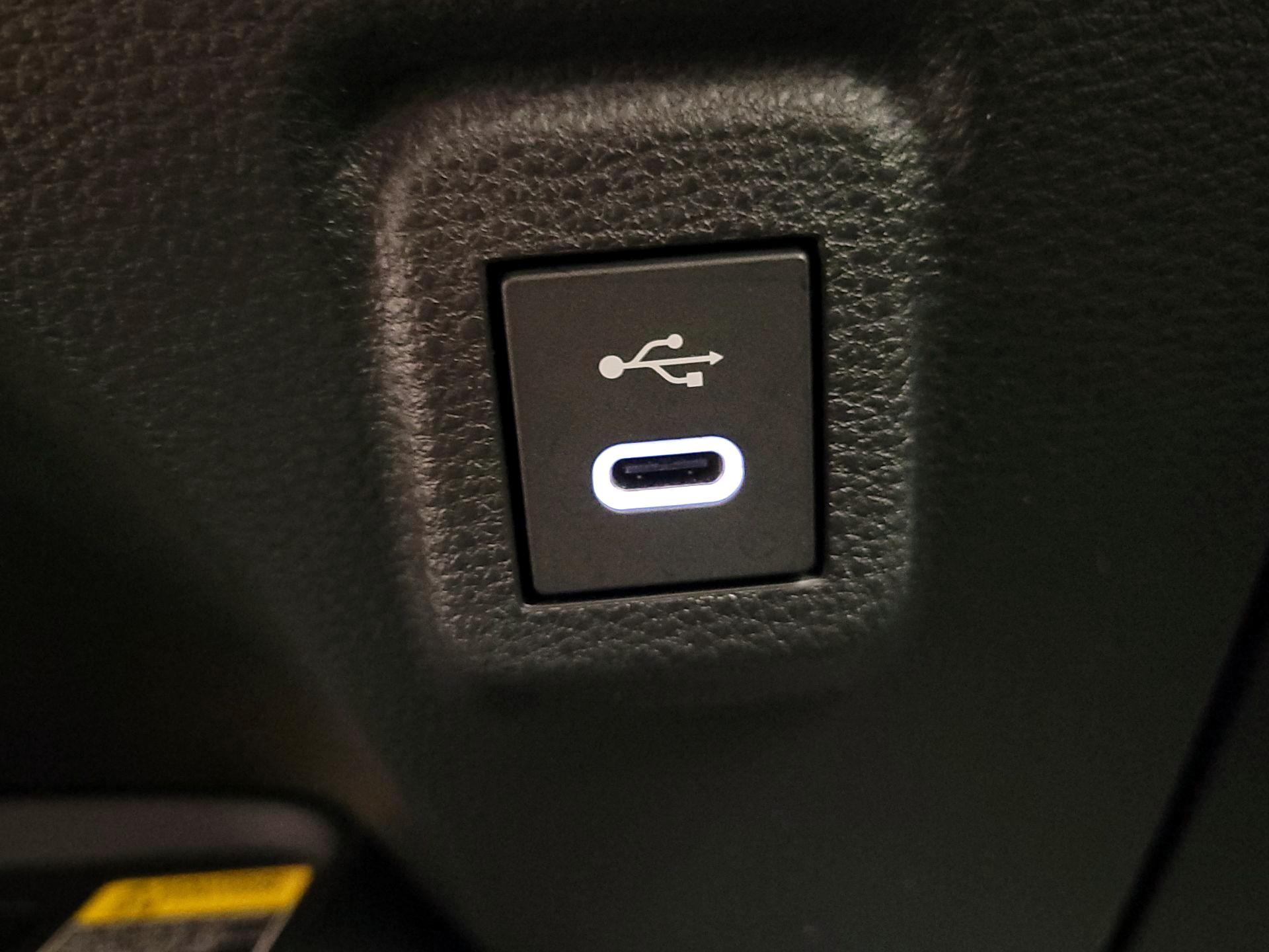 Thumbnail: 2024 Toyota Corolla - 18