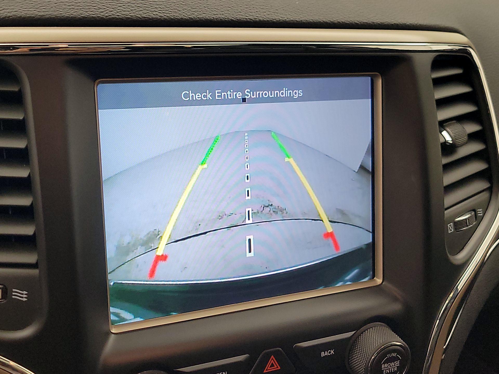 Thumbnail: 2016 Jeep Grand Cherokee - 14