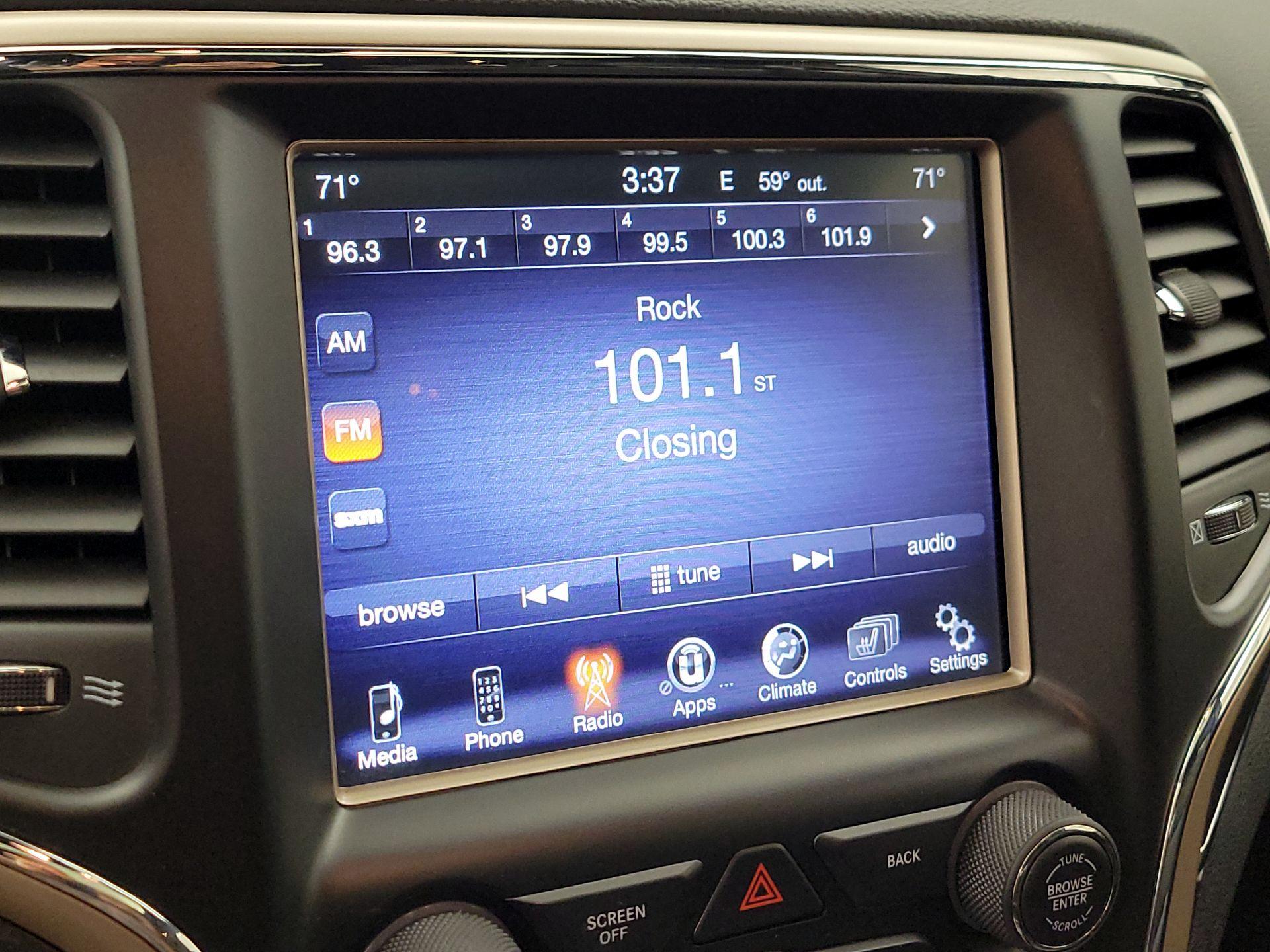 Thumbnail: 2016 Jeep Grand Cherokee - 15