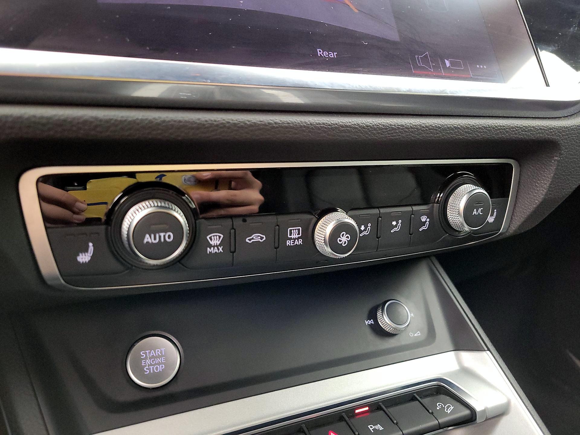 Thumbnail: 2020 Audi Q3 - 15