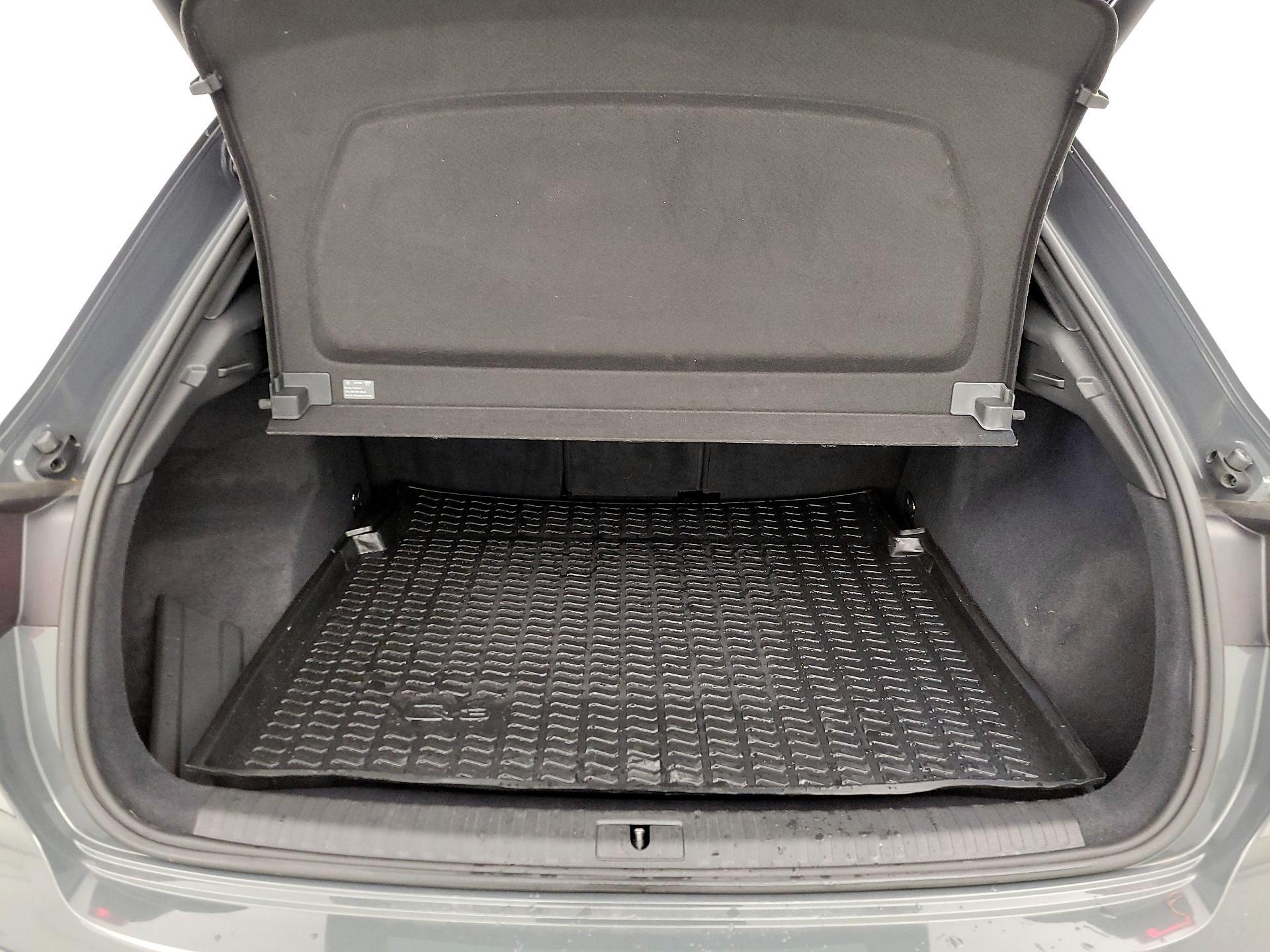 Thumbnail: 2020 Audi Q3 - 20