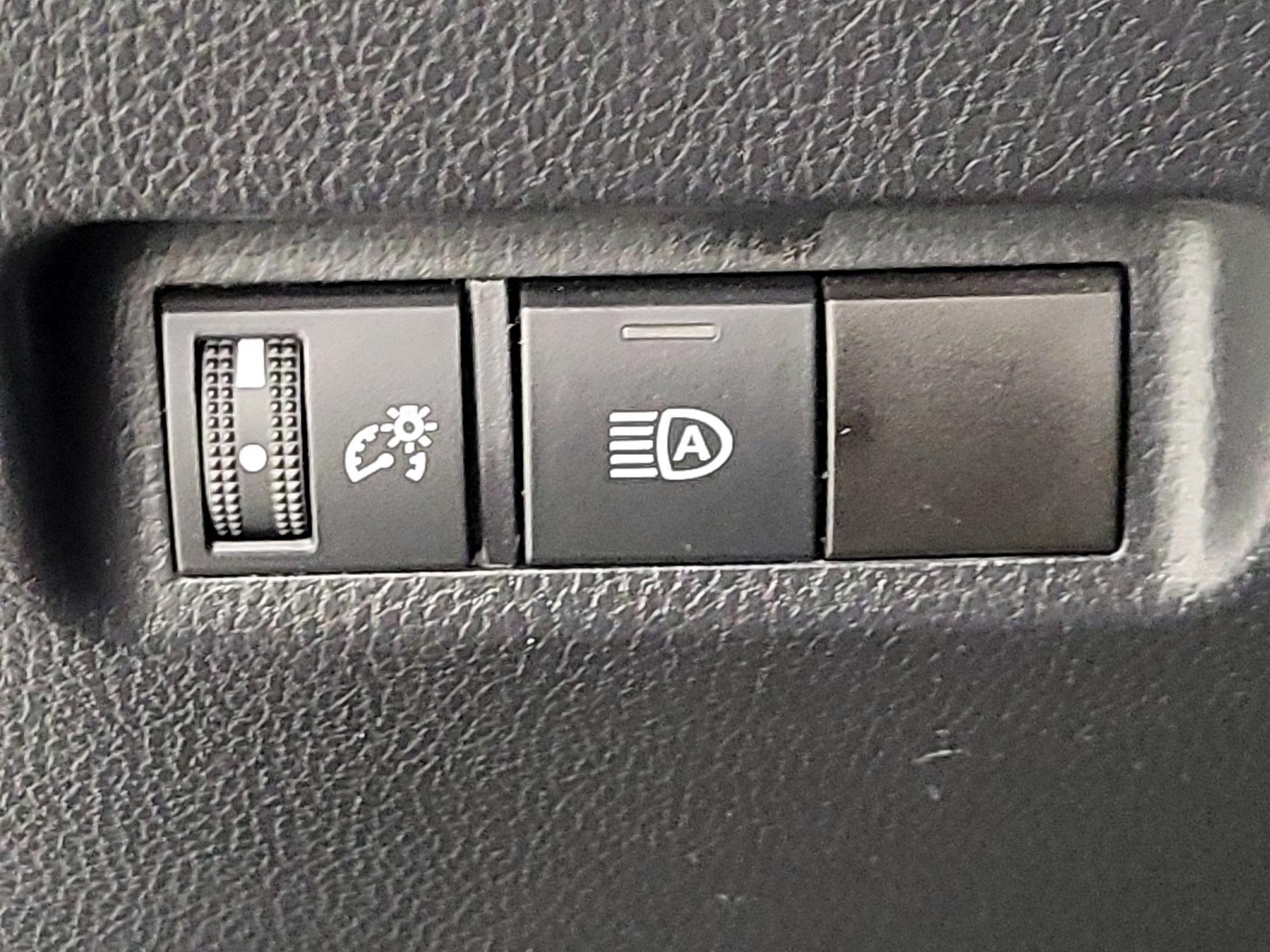 Thumbnail: 2023 Toyota RAV4 - 13