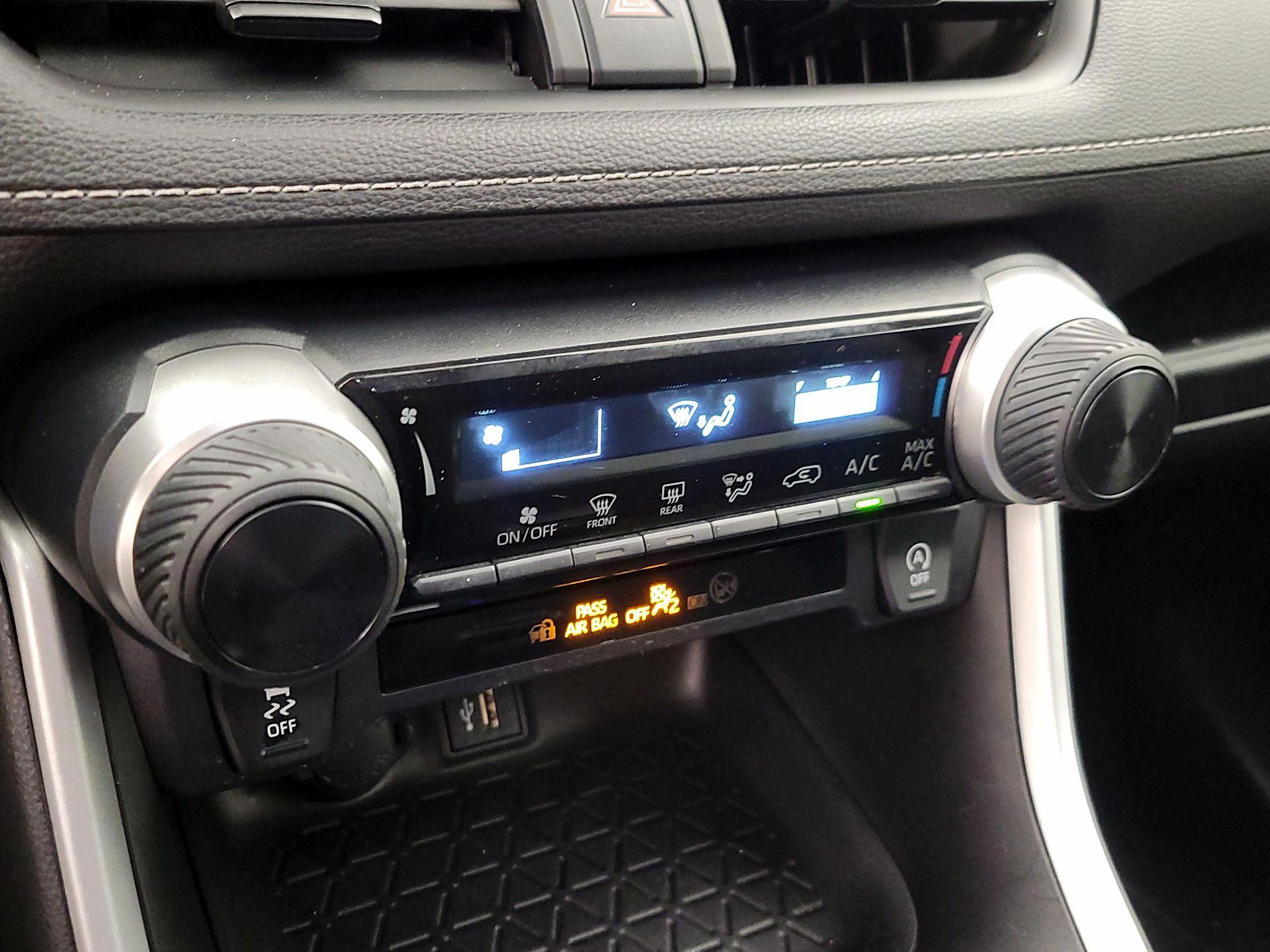 Thumbnail: 2023 Toyota RAV4 - 16