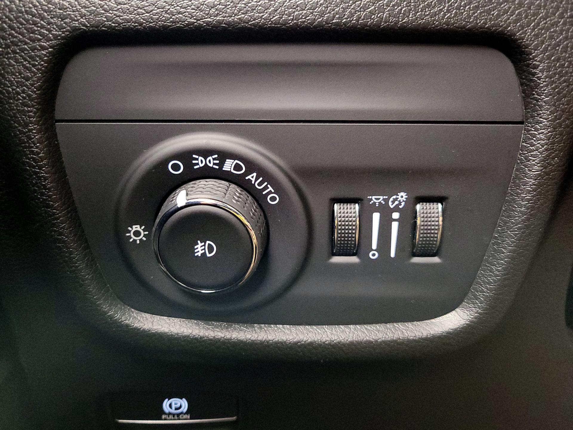 Thumbnail: 2022 Jeep Grand Cherokee - 13