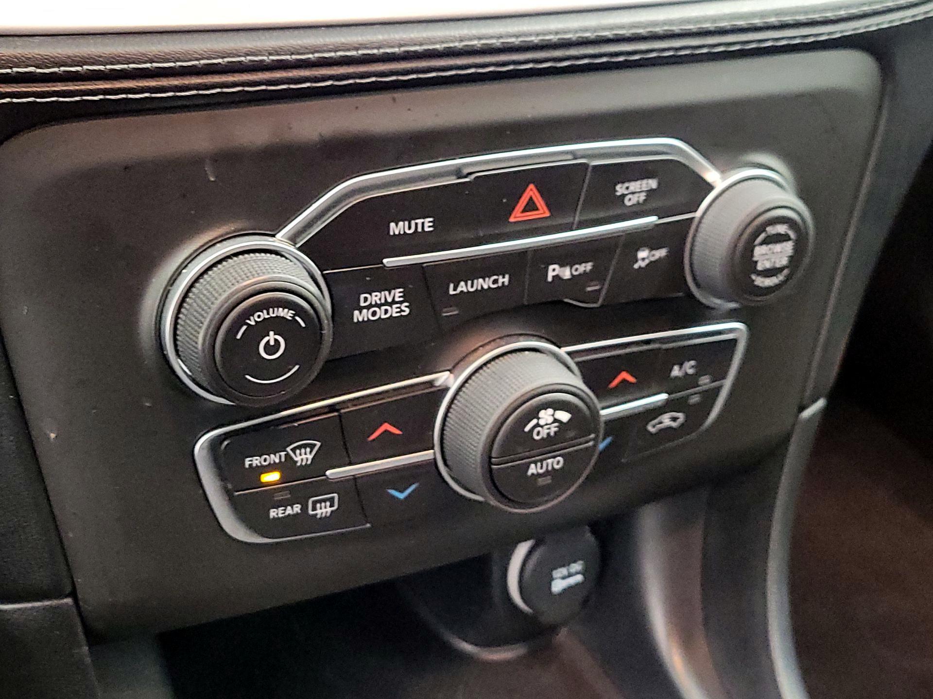 Thumbnail: 2021 Dodge Charger - 16