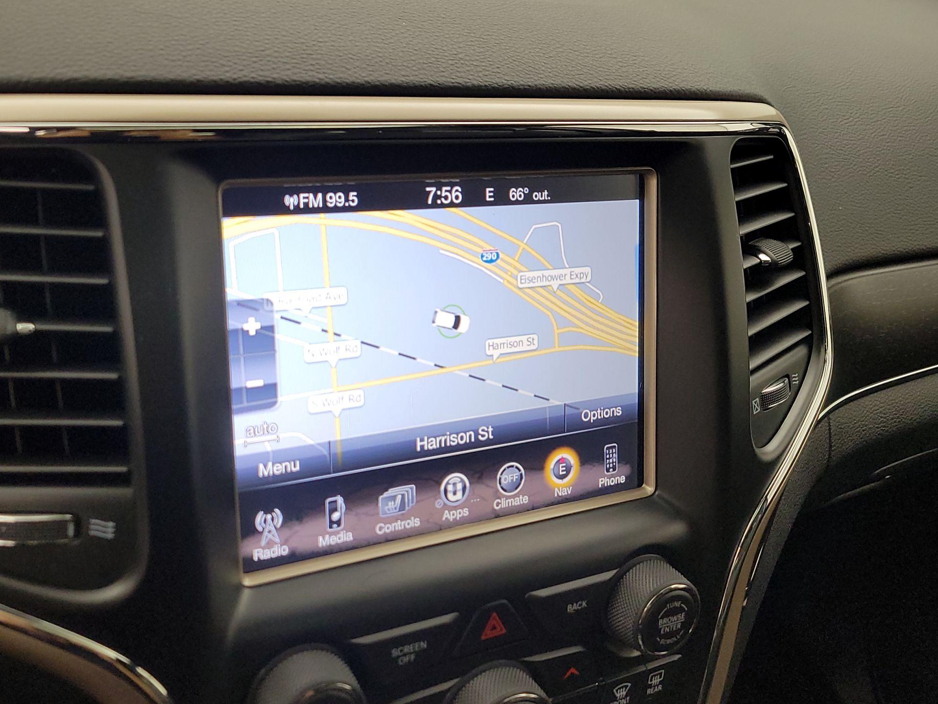 Thumbnail: 2015 Jeep Grand Cherokee - 14