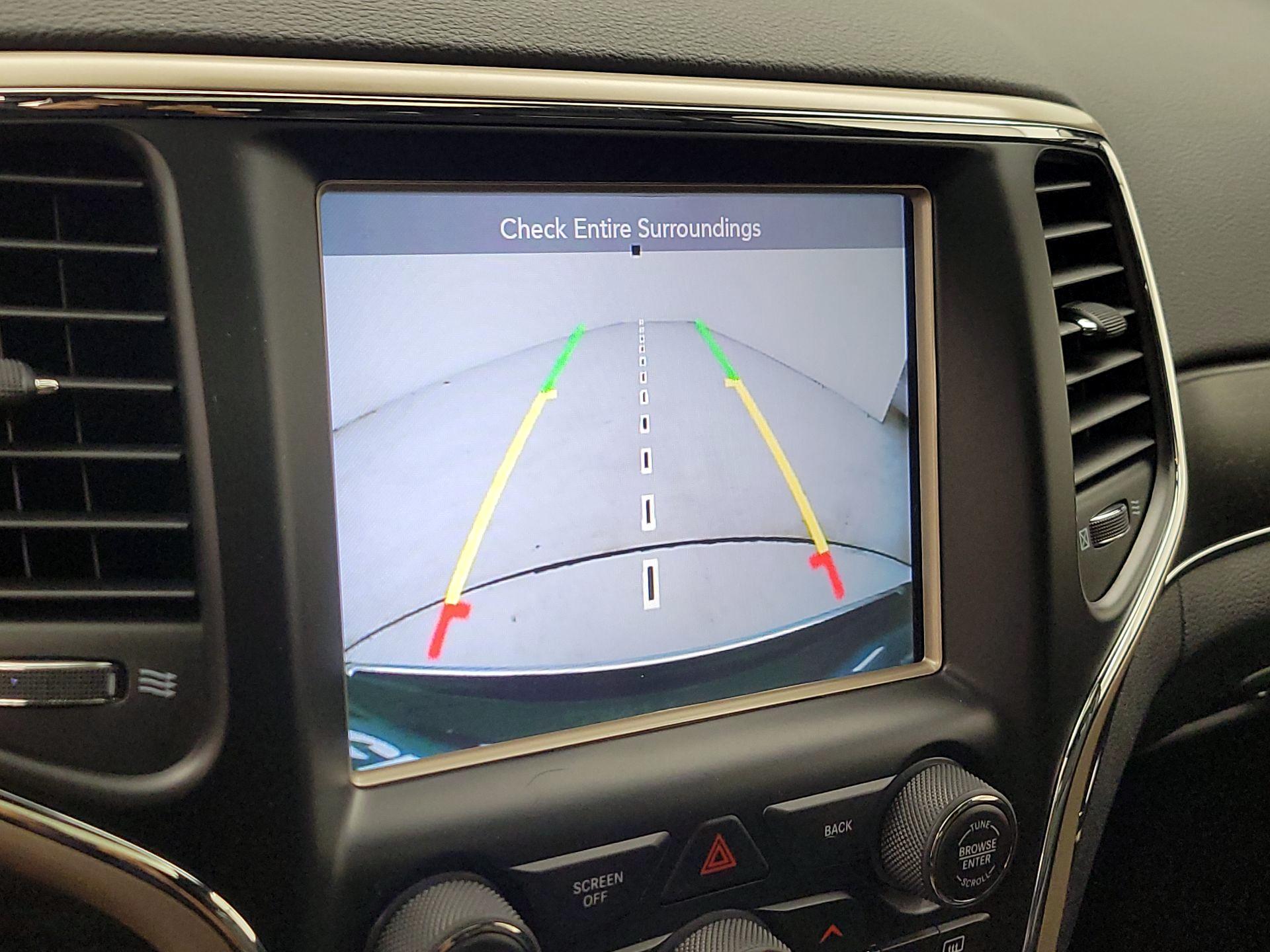 Thumbnail: 2015 Jeep Grand Cherokee - 15