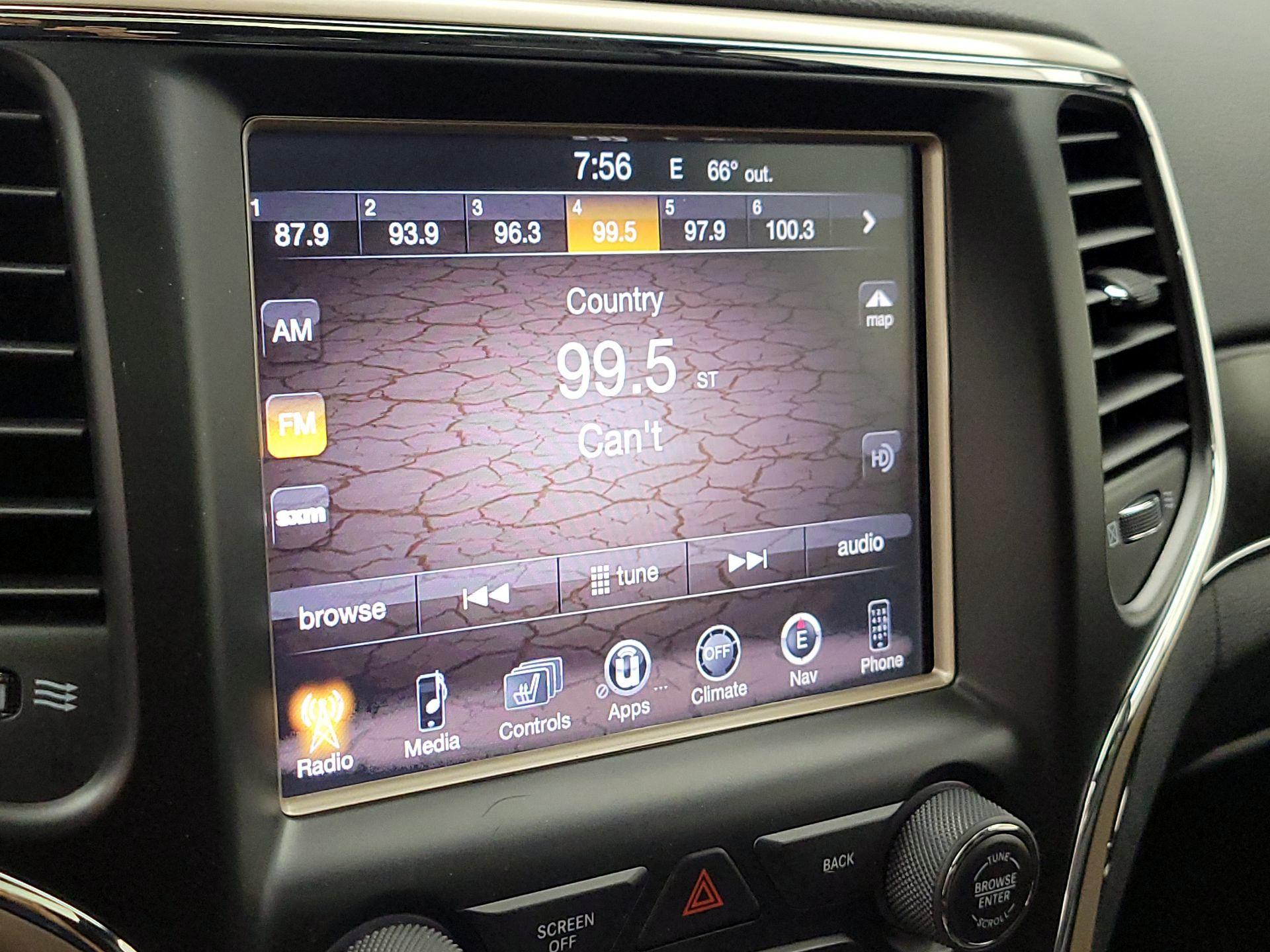 Thumbnail: 2015 Jeep Grand Cherokee - 16