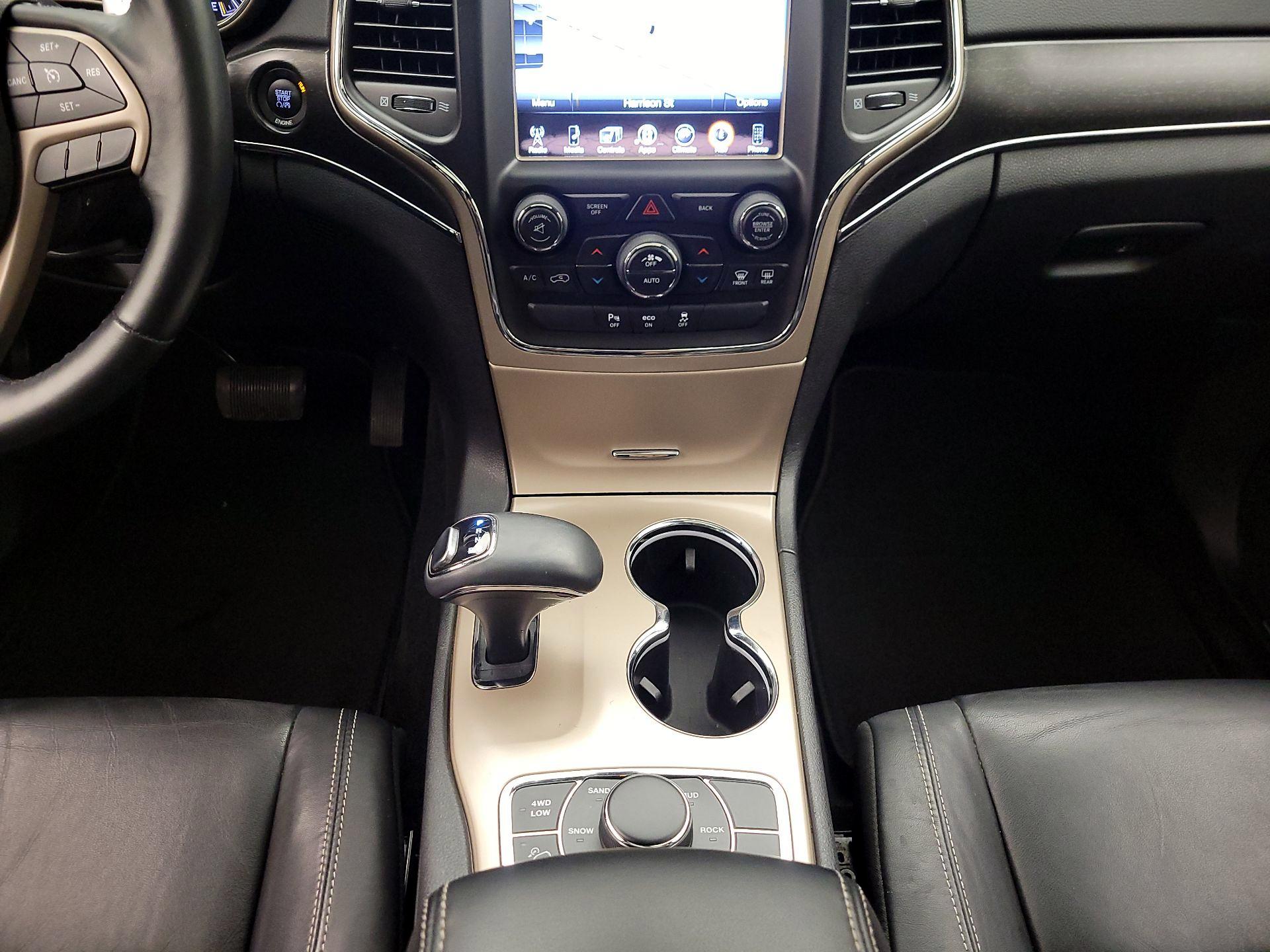 Thumbnail: 2015 Jeep Grand Cherokee - 18