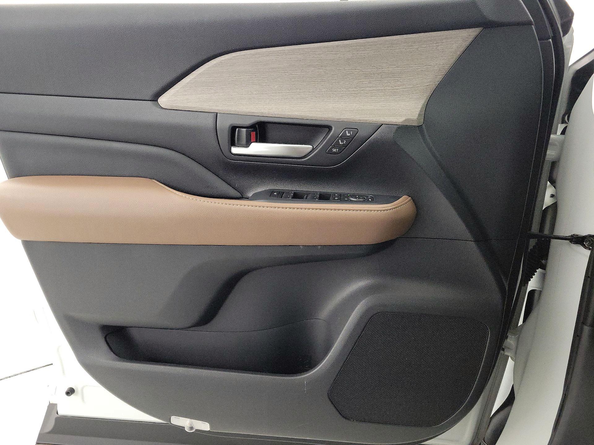 Thumbnail: 2024 Toyota Grand Highlander - 12