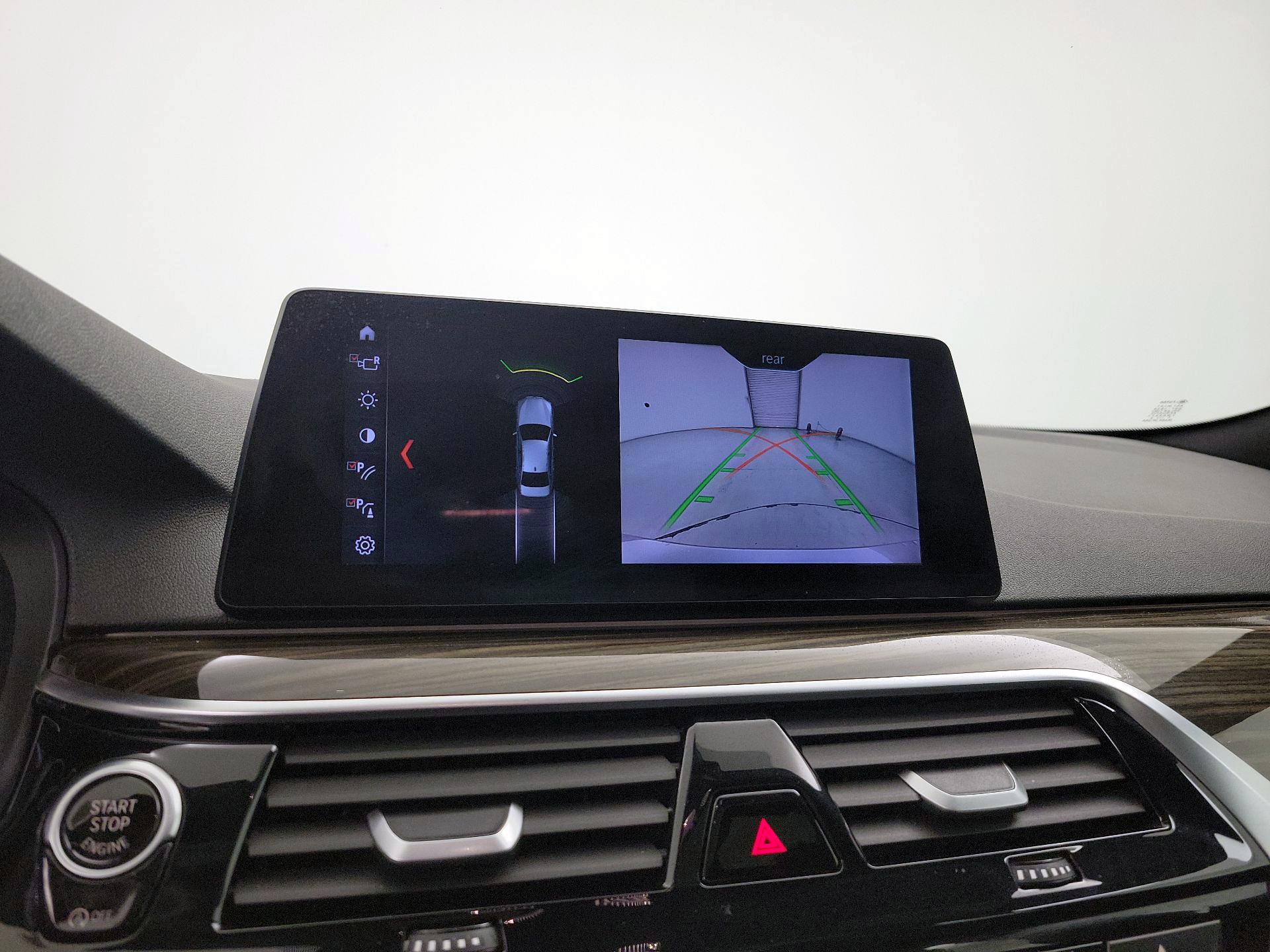 Thumbnail: 2018 BMW 5 Series - 15