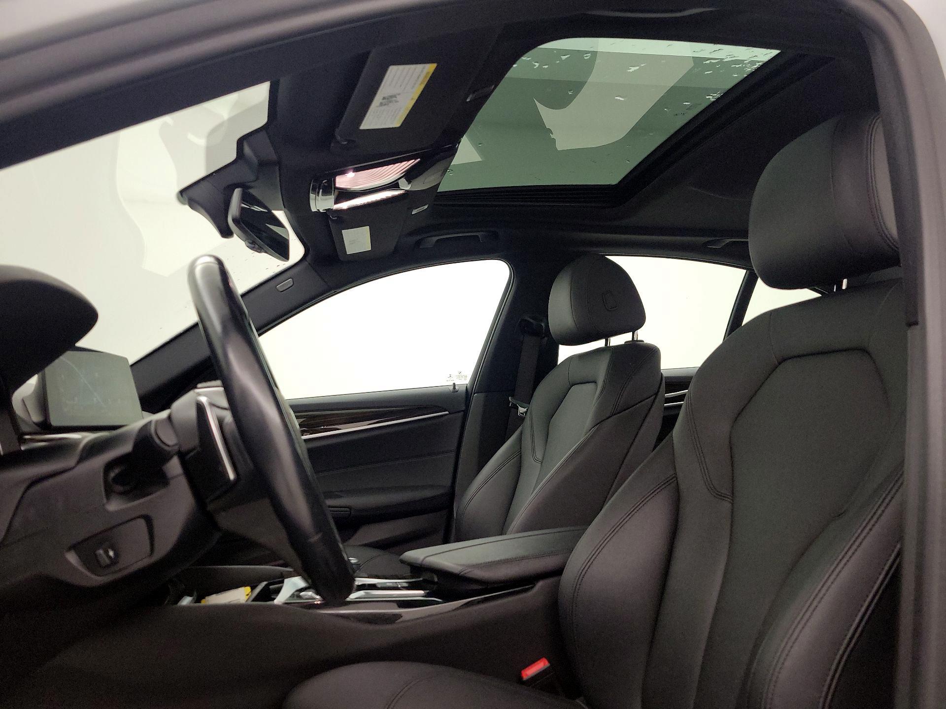 Thumbnail: 2018 BMW 5 Series - 19