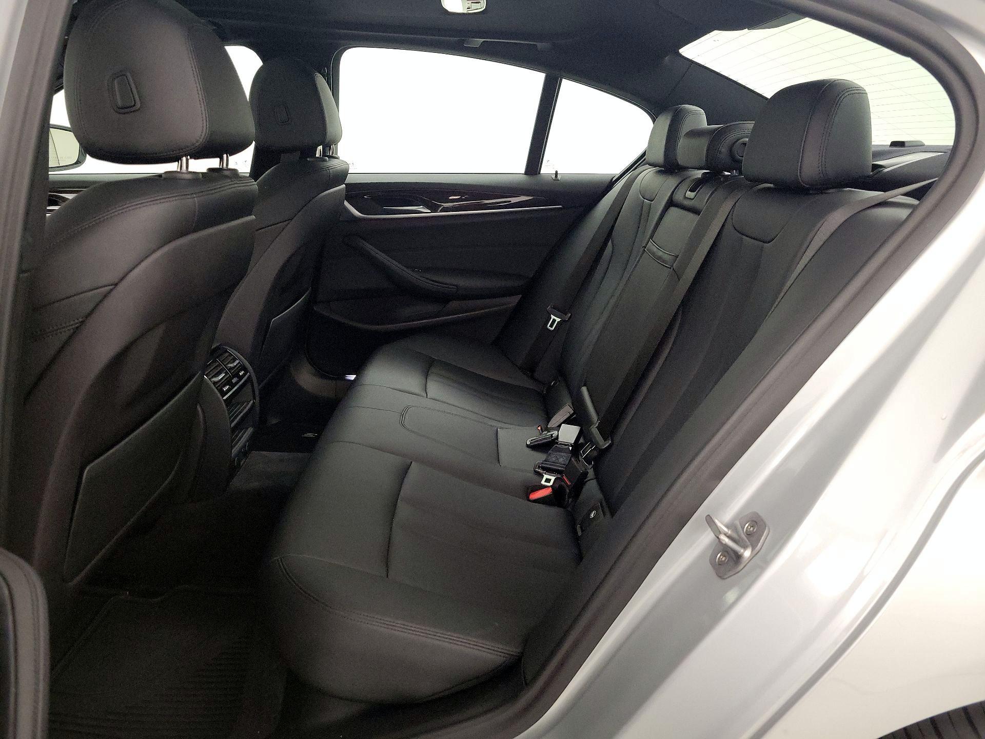 Thumbnail: 2018 BMW 5 Series - 20