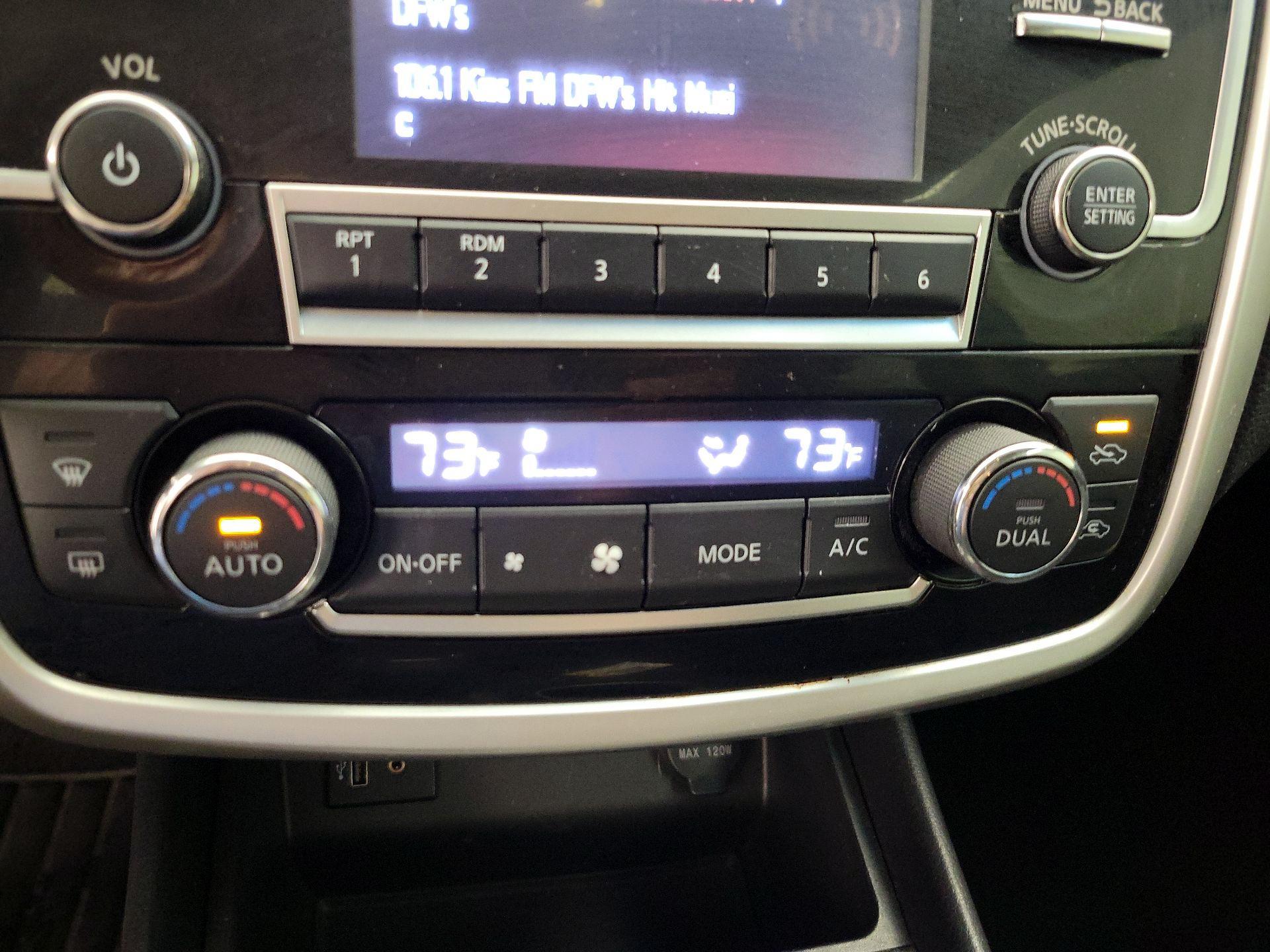 Thumbnail: 2018 Nissan Altima - 16