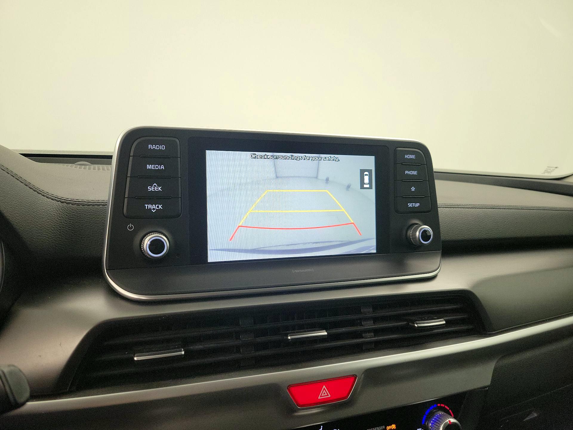 Thumbnail: 2020 Kia Telluride - 14