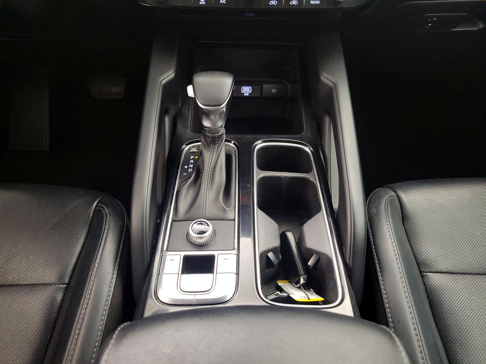 Thumbnail: 2020 Kia Telluride - 17