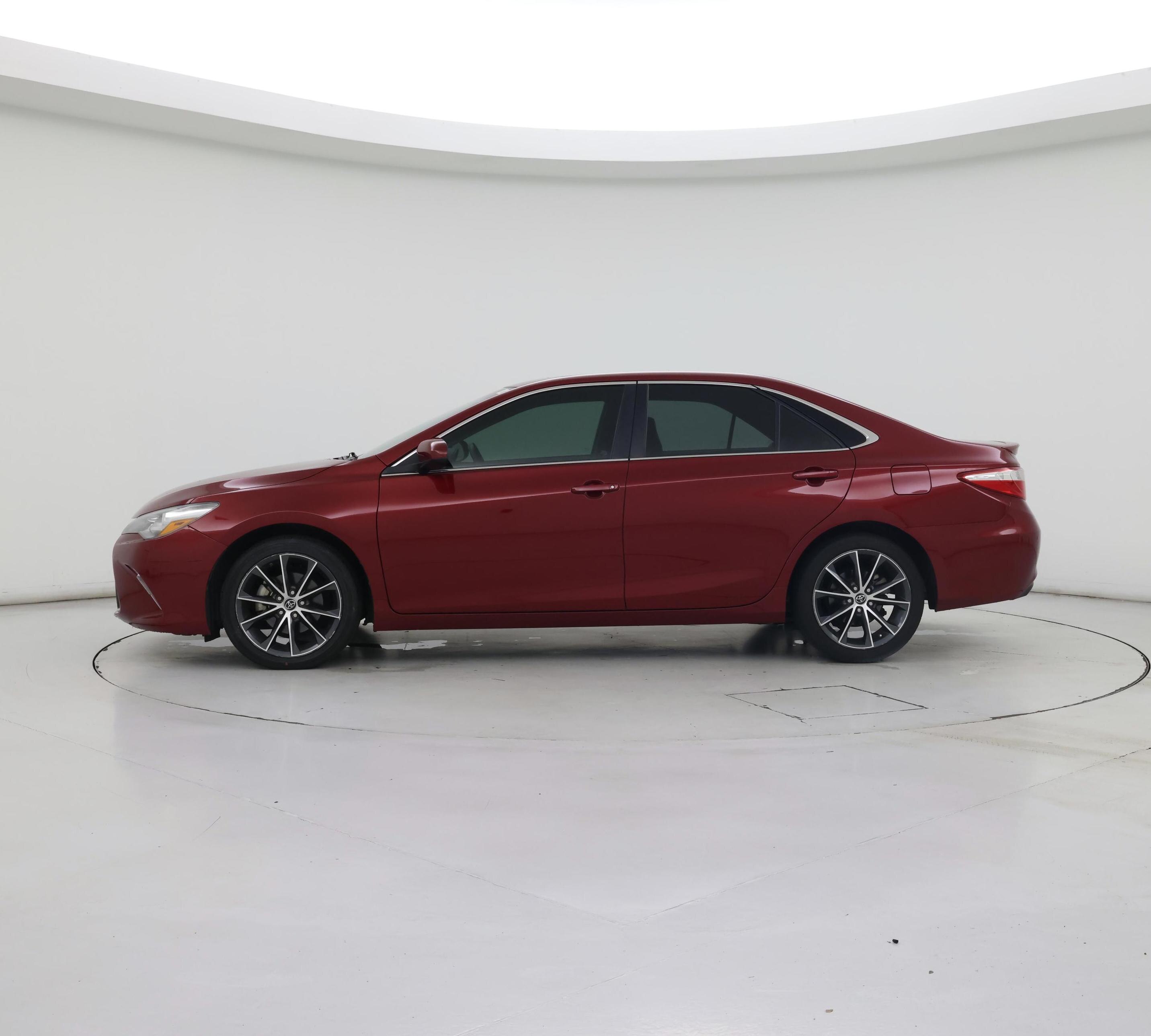 Thumbnail: 2015 Toyota Camry - 3