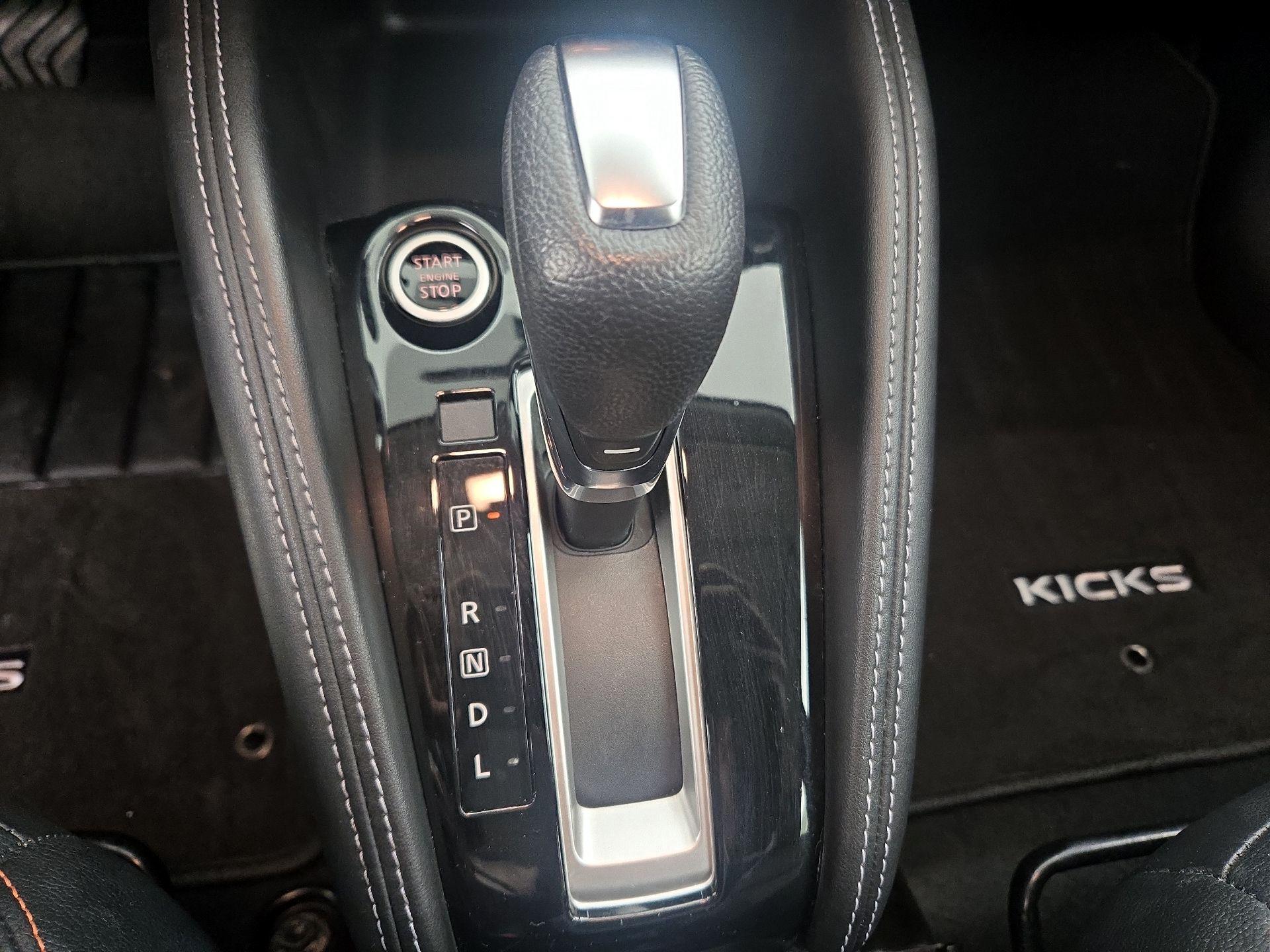 Thumbnail: 2019 Nissan Kicks - 17