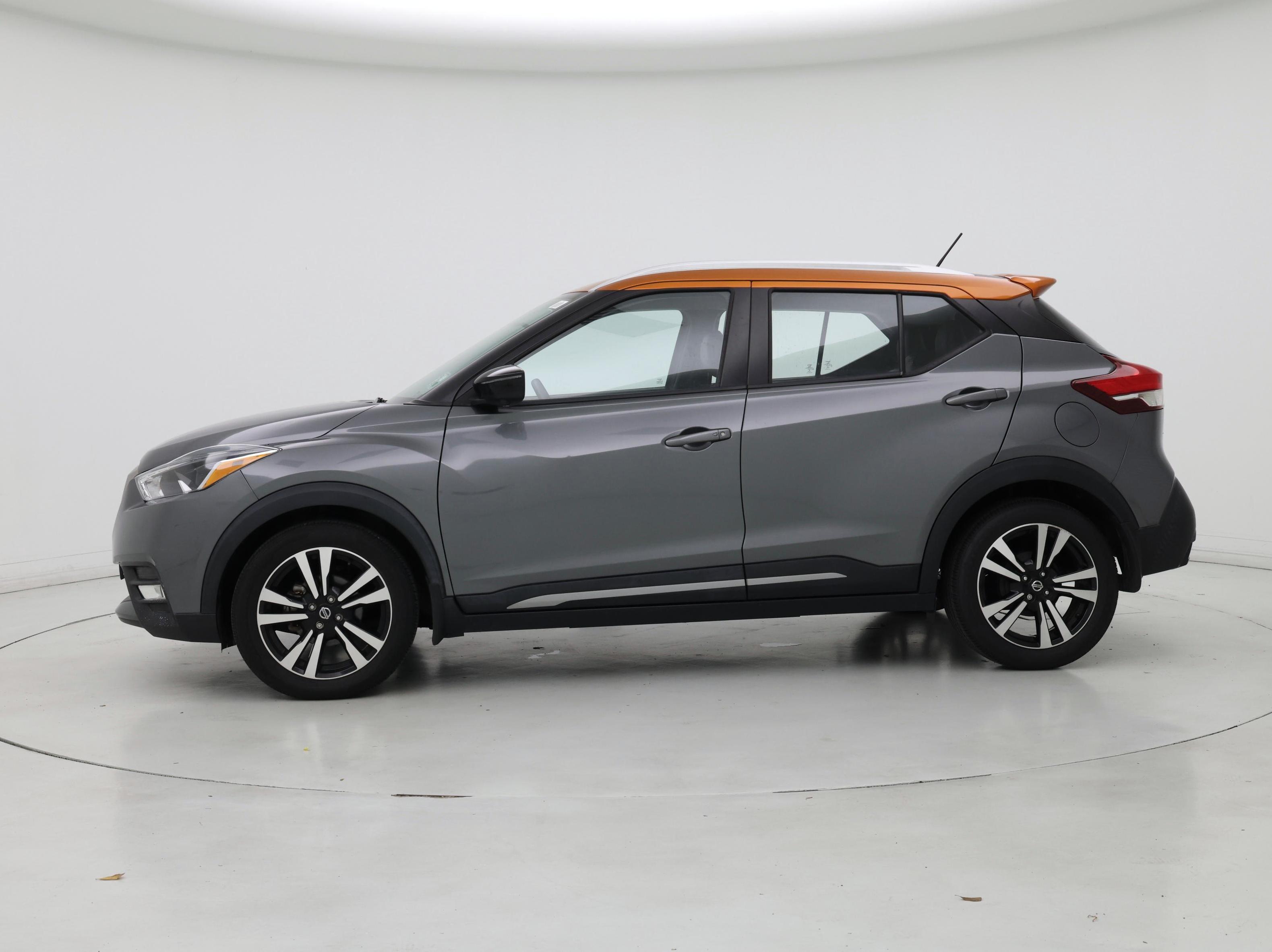 Thumbnail: 2019 Nissan Kicks - 3