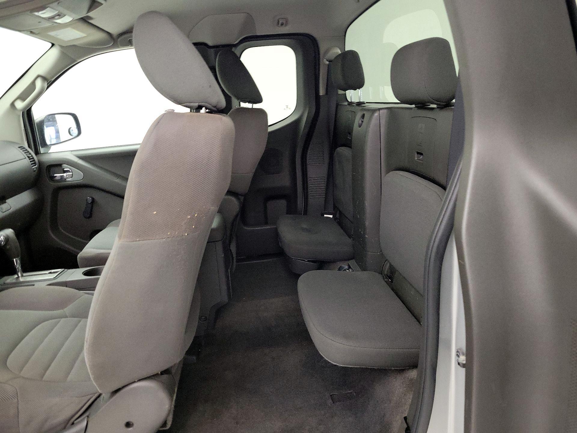 Thumbnail: 2014 Nissan Frontier - 17