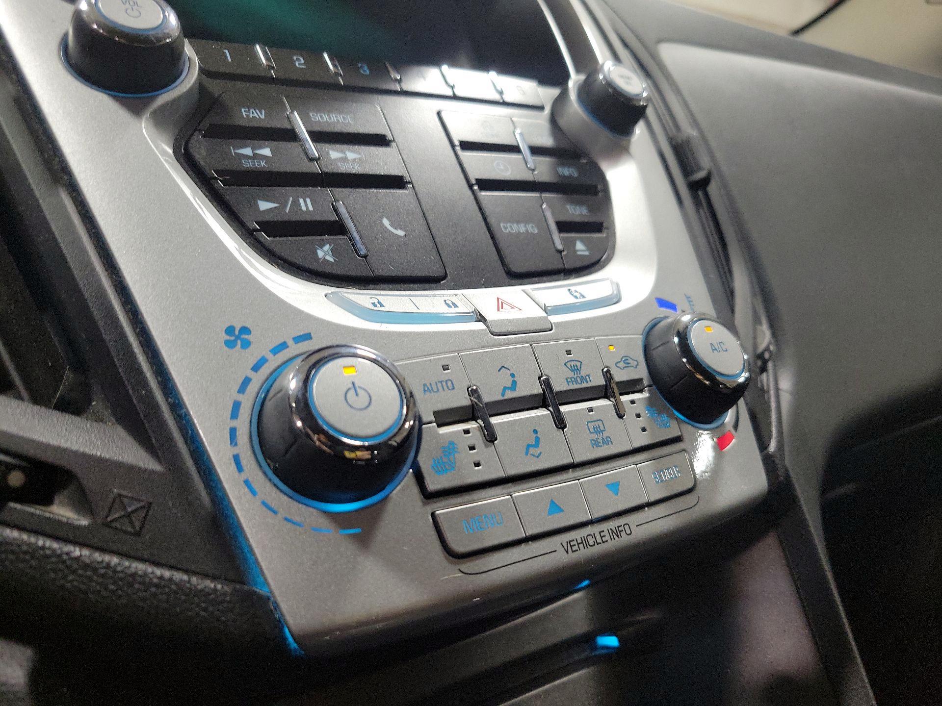 Thumbnail: 2014 Chevrolet Equinox - 16