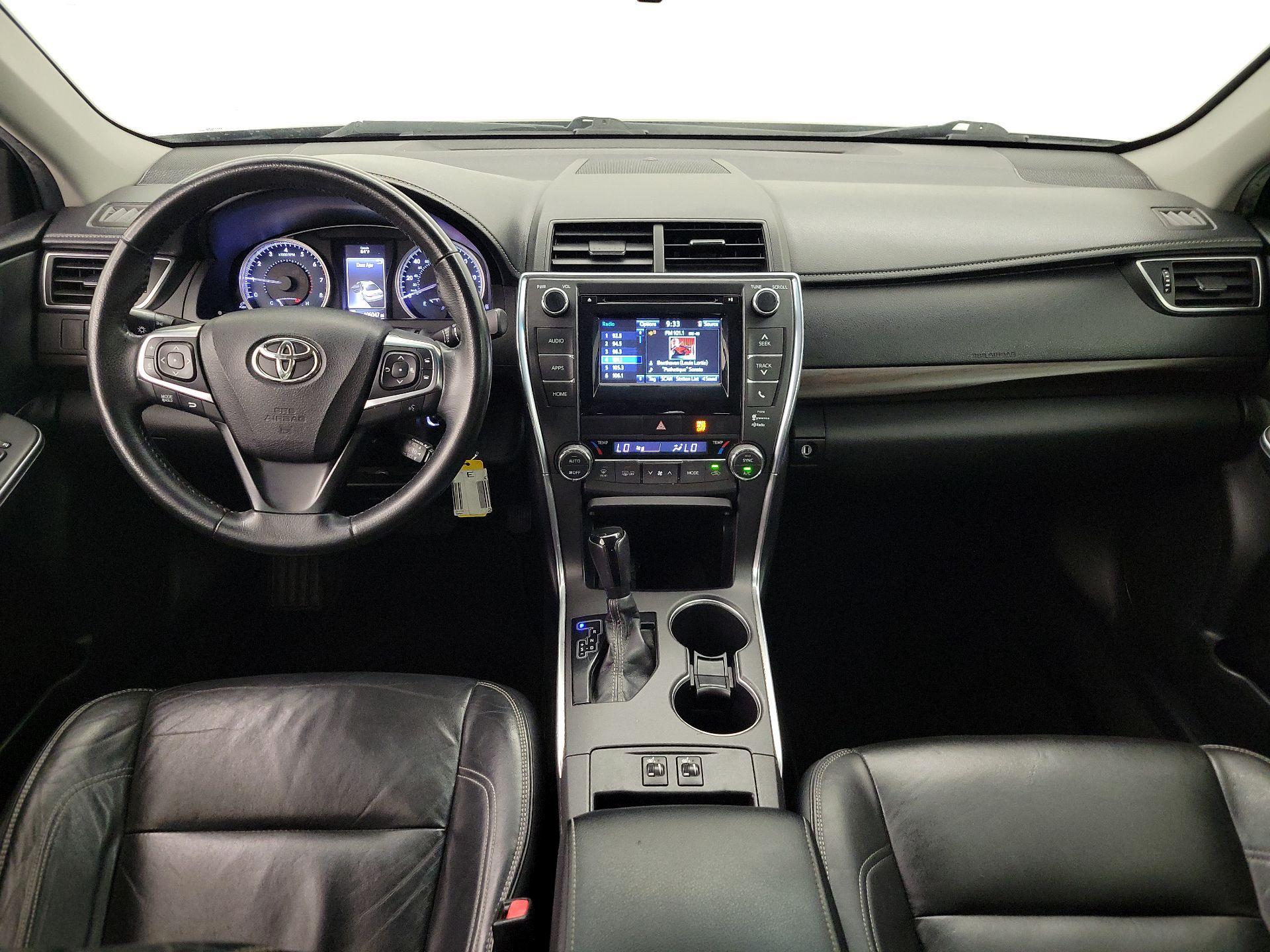 Thumbnail: 2015 Toyota Camry - 9