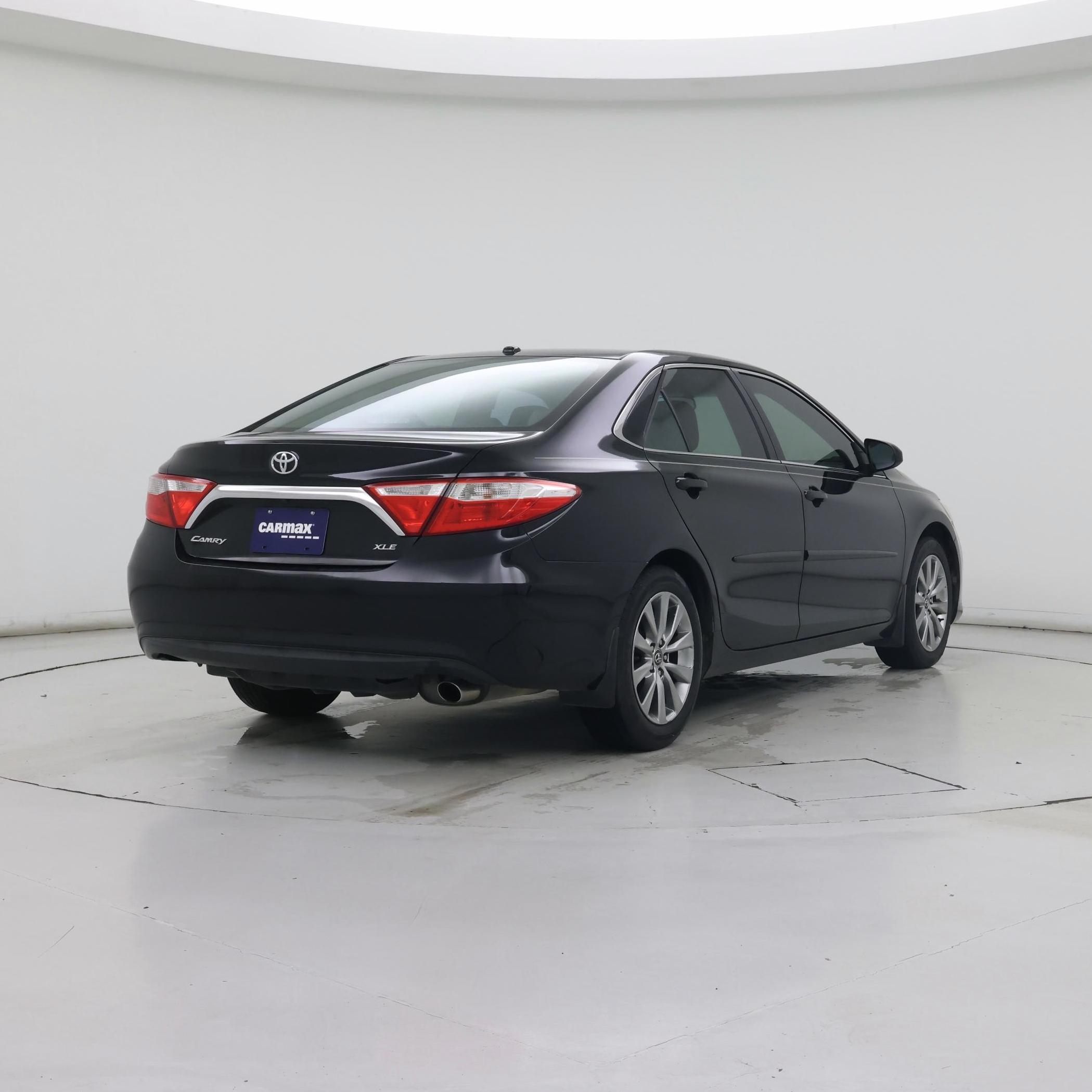 Thumbnail: 2015 Toyota Camry - 8