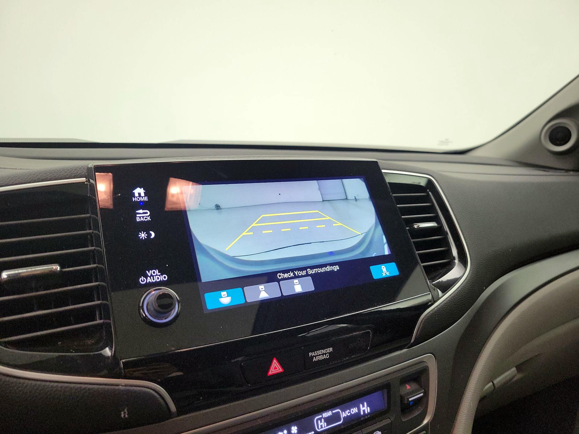 Thumbnail: 2019 Honda Pilot - 14