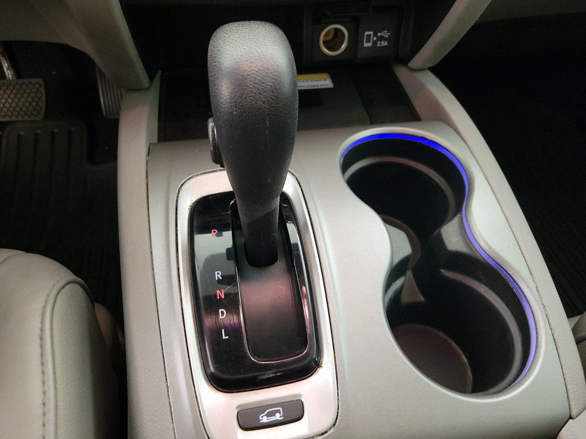 Thumbnail: 2019 Honda Pilot - 17