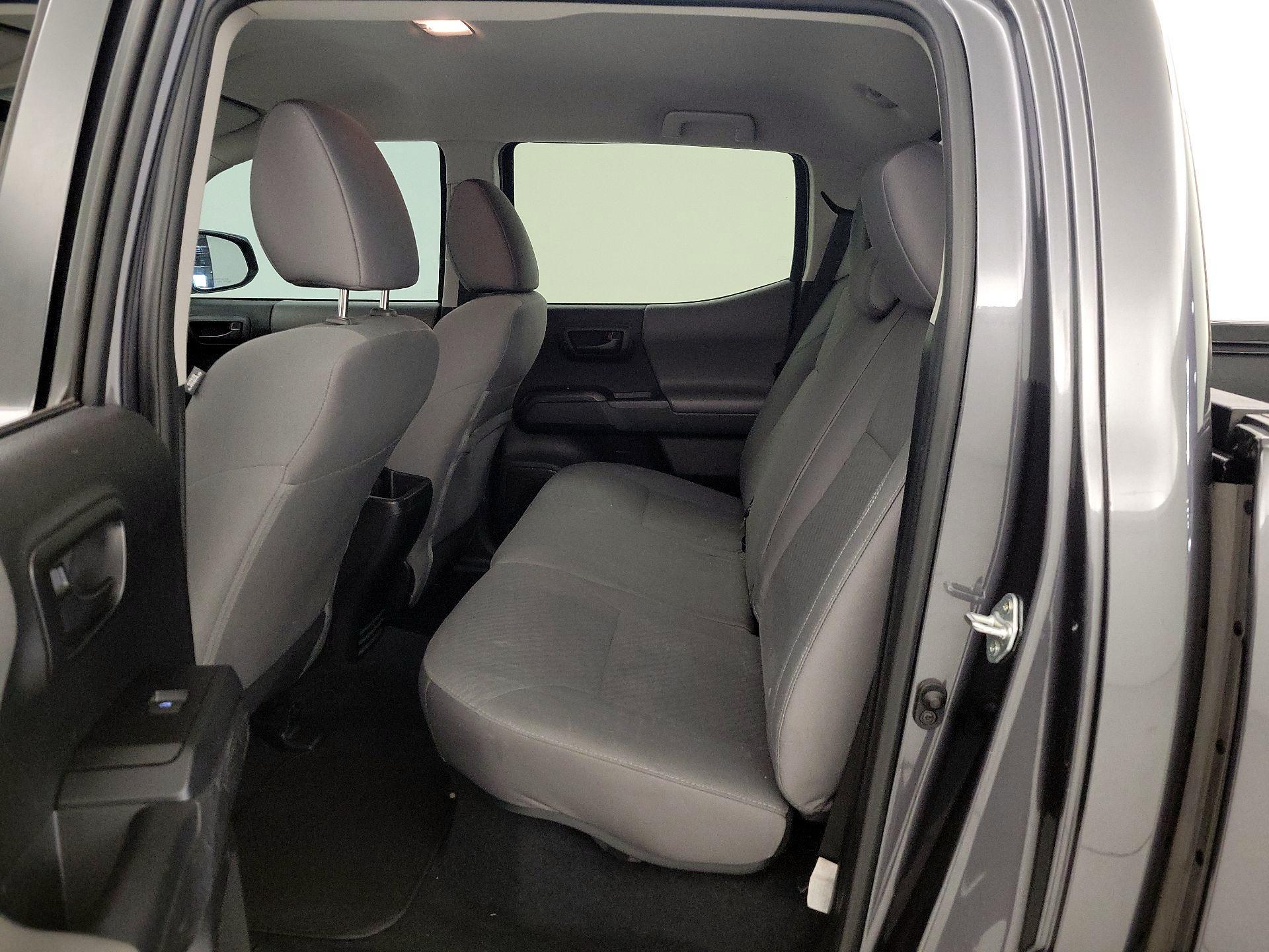 Thumbnail: 2022 Toyota Tacoma - 18