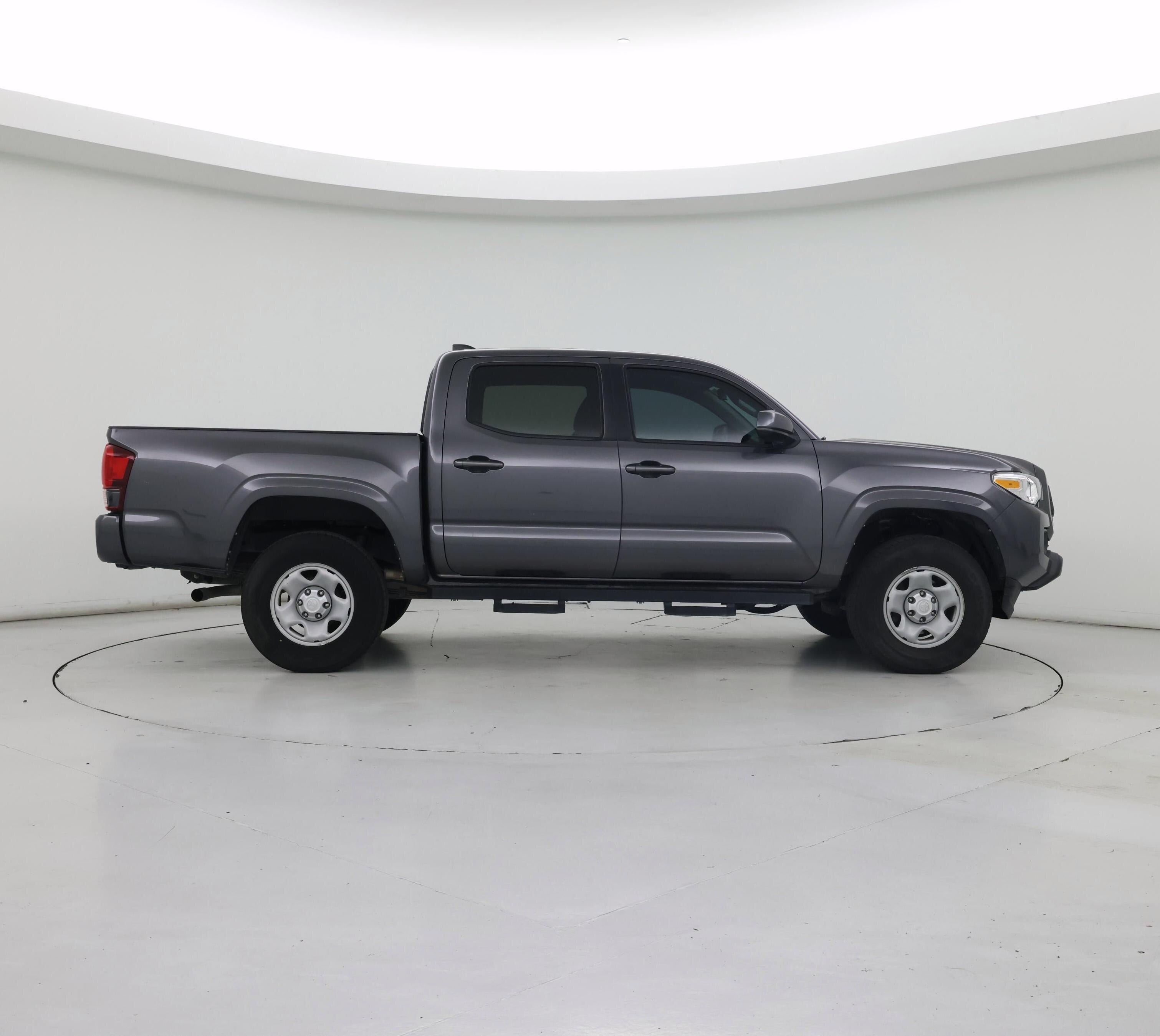 Thumbnail: 2022 Toyota Tacoma - 7